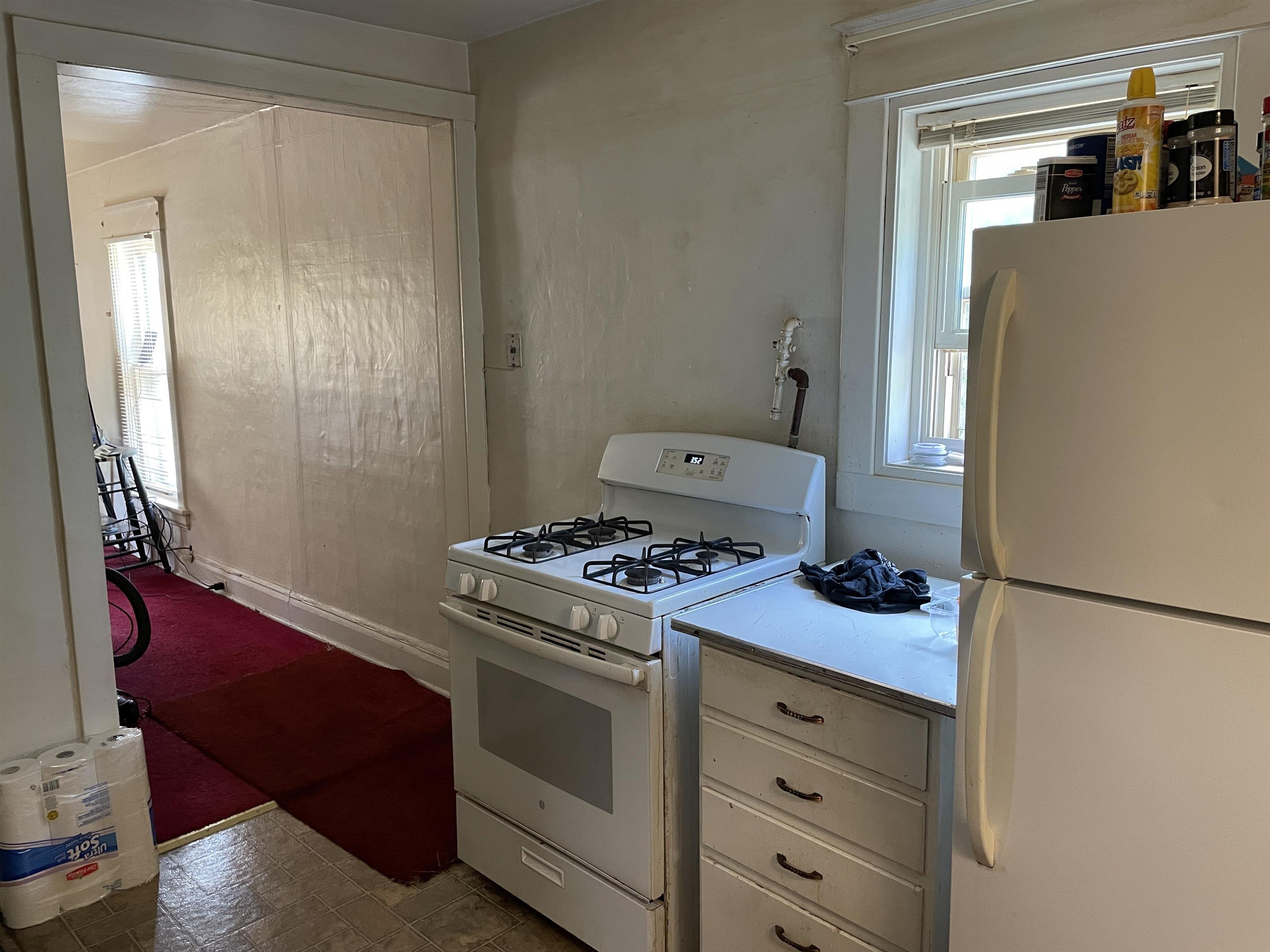 314 E Pine Property Photo 17