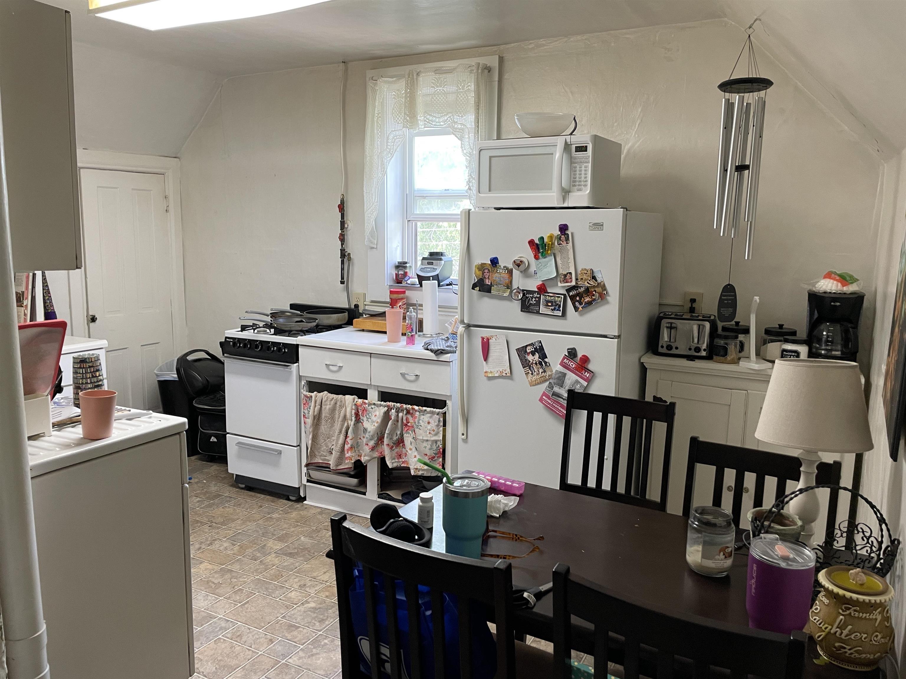 314 E Pine Property Photo 23