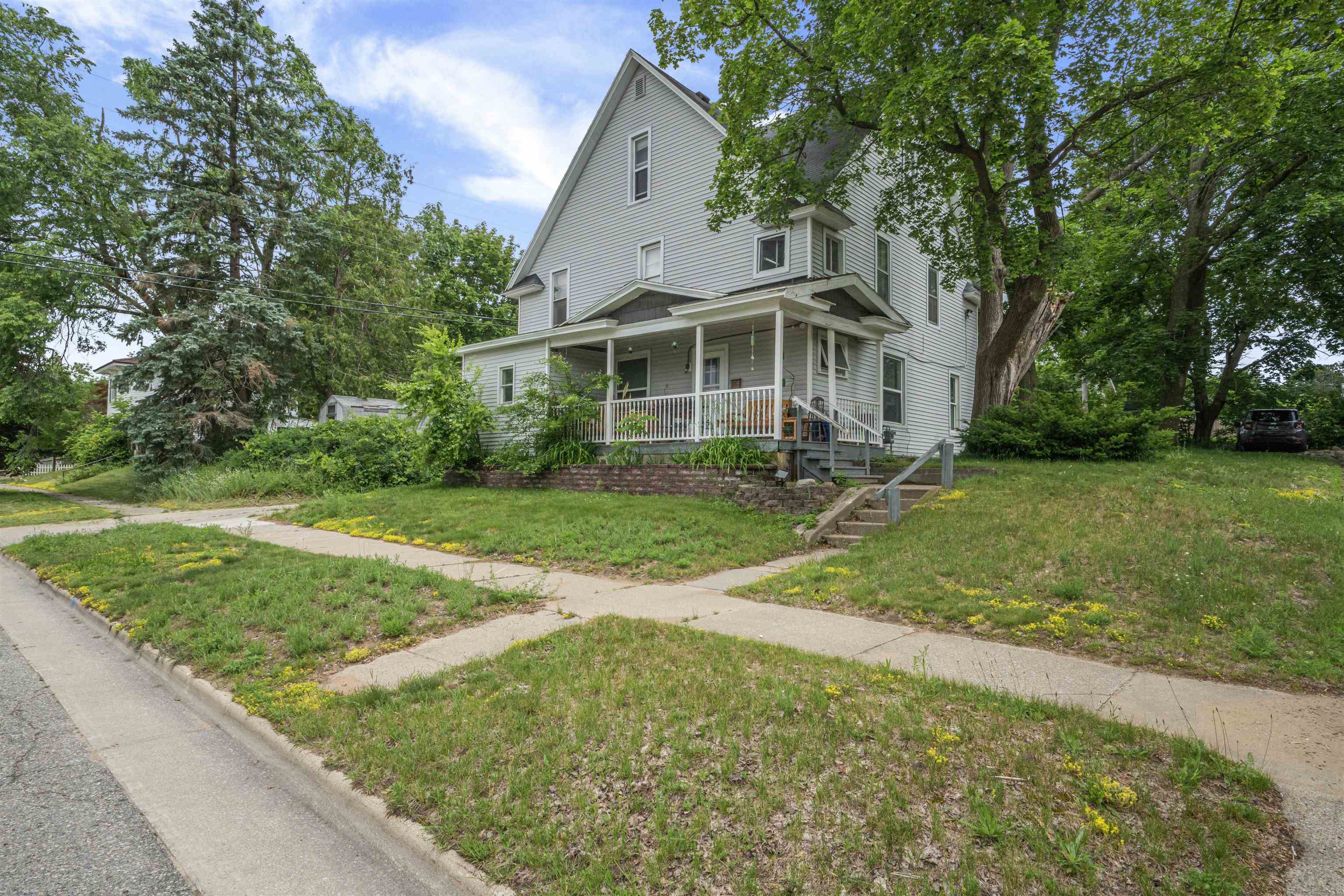 314 E Pine Property Photo 37