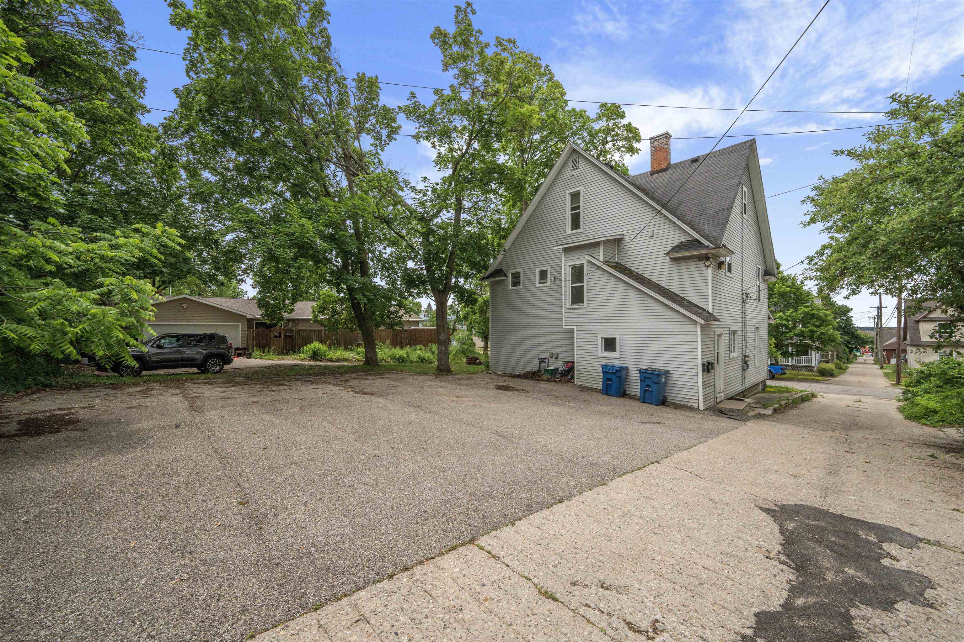 314 E Pine Property Photo 40