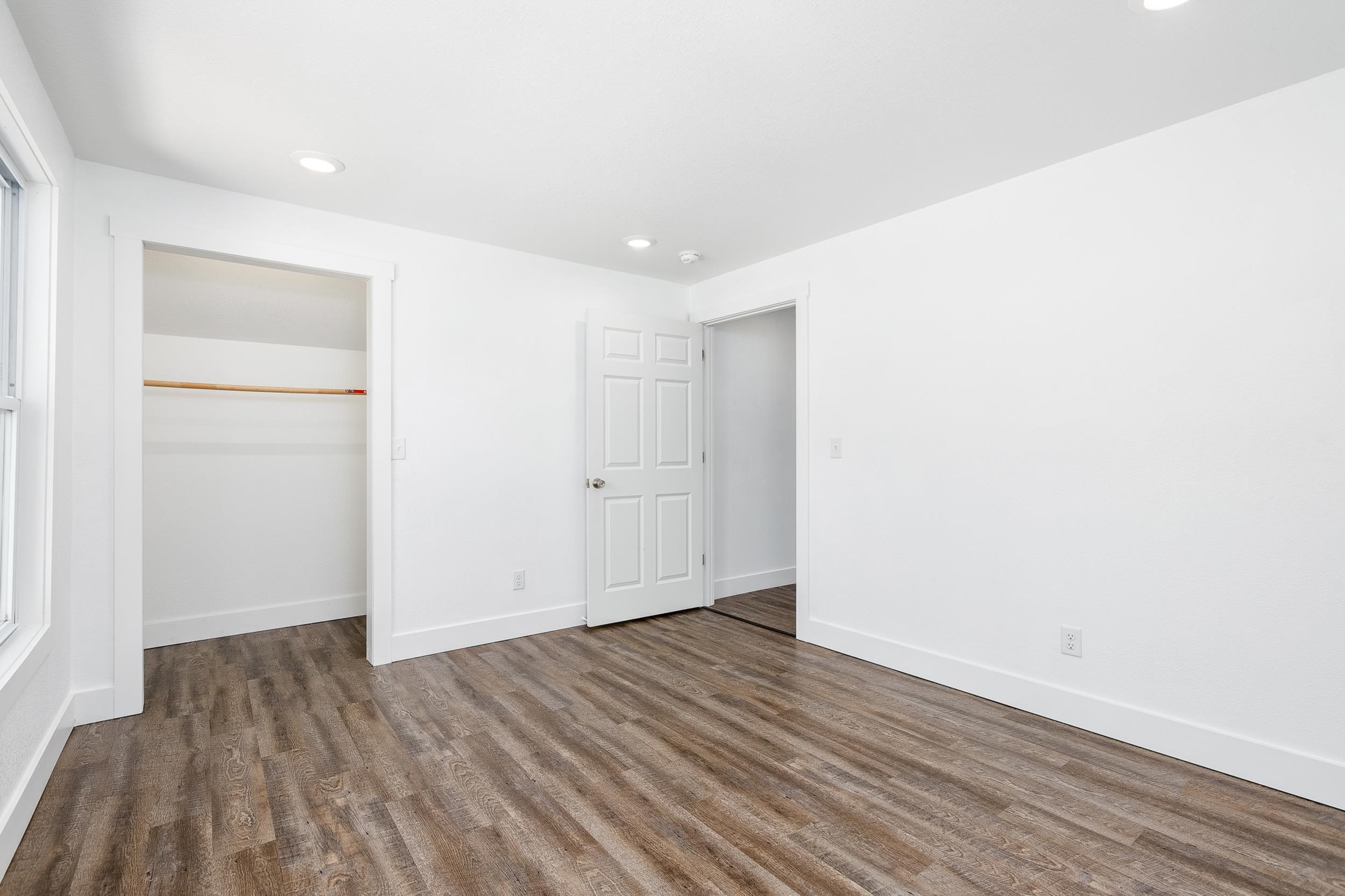 812 Forest Avenue Property Photo 13
