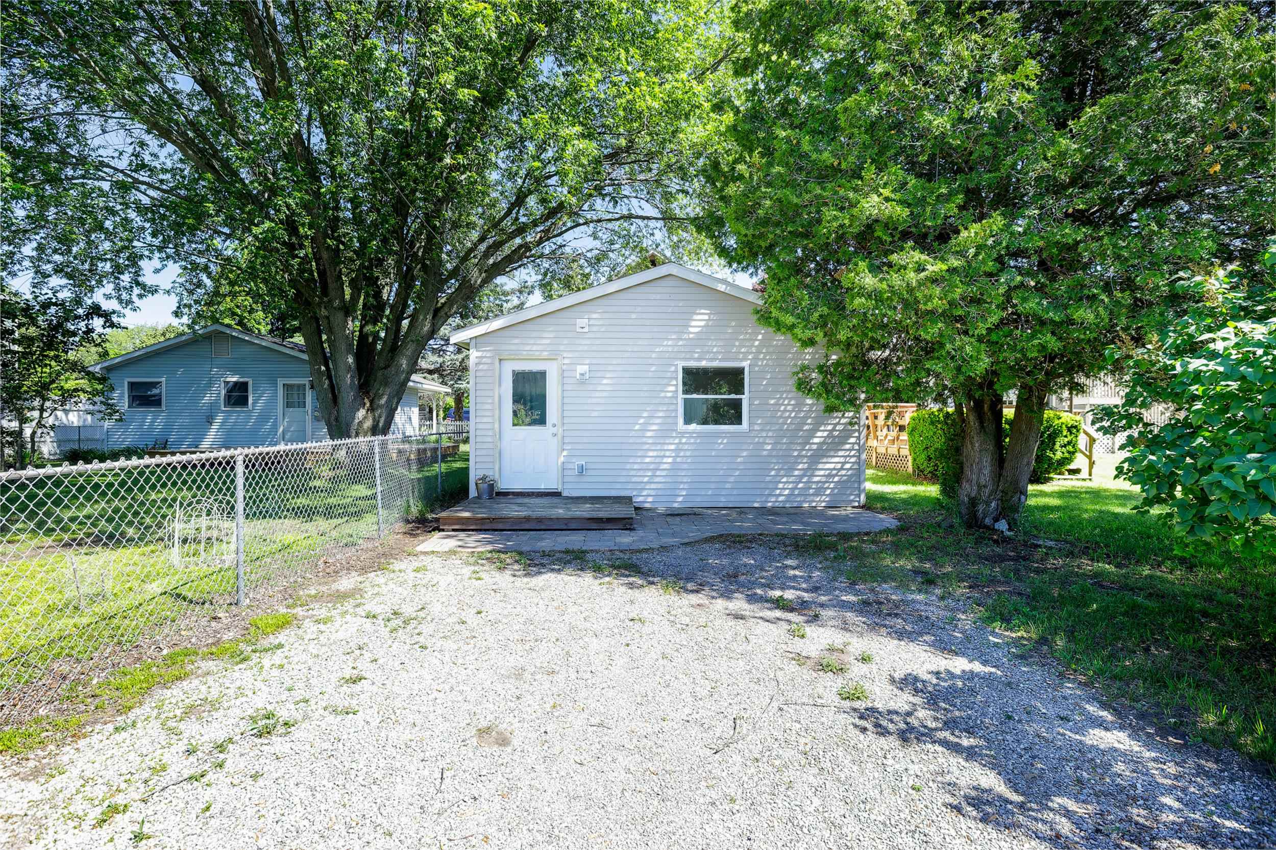 812 Forest Avenue Property Photo 18