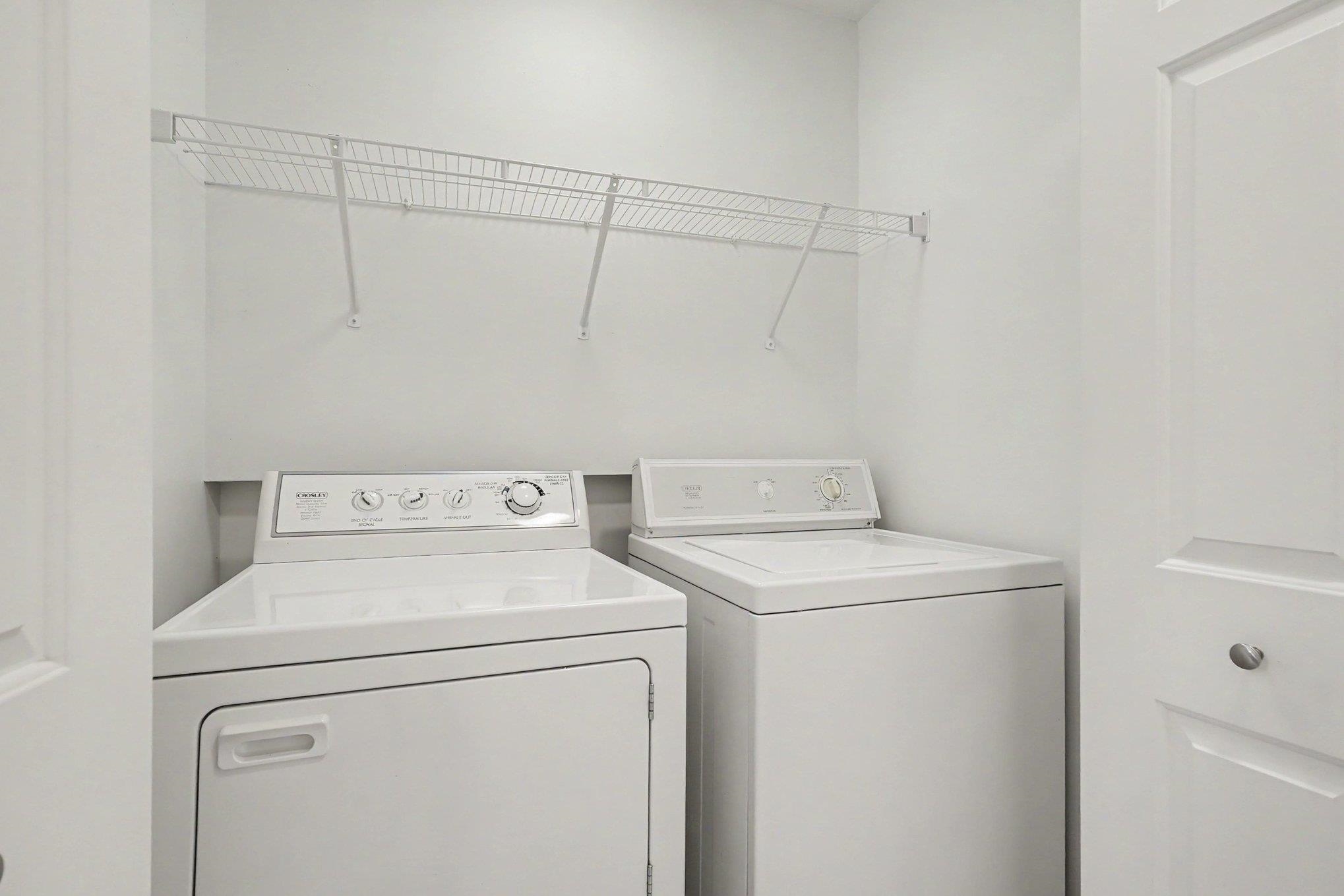 1025 E Lincoln Property Photo 14