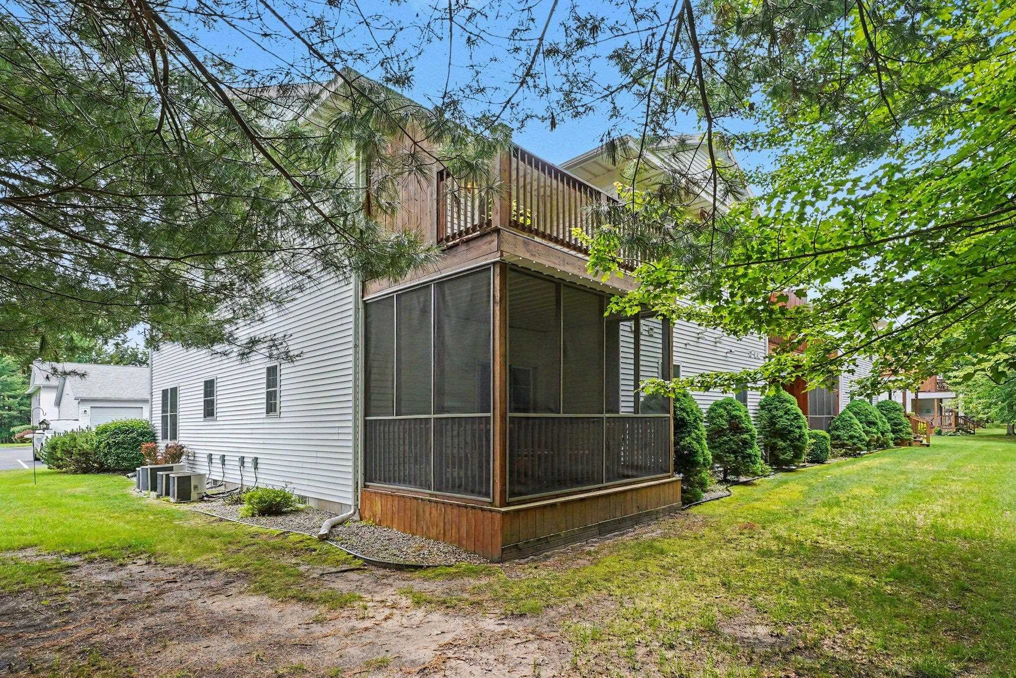 1025 E Lincoln Property Photo 15