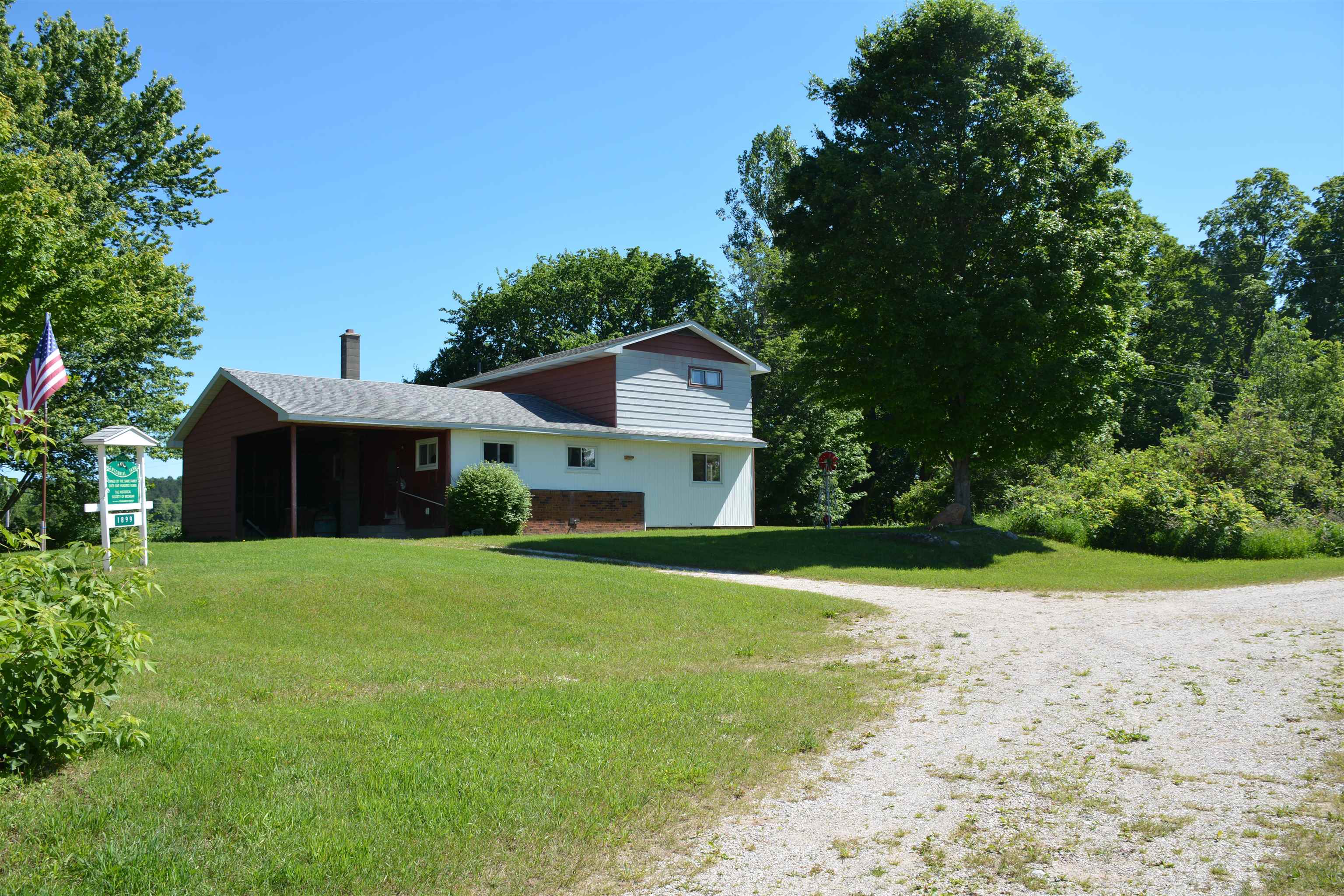 3102 S 9 Road Property Photo 5