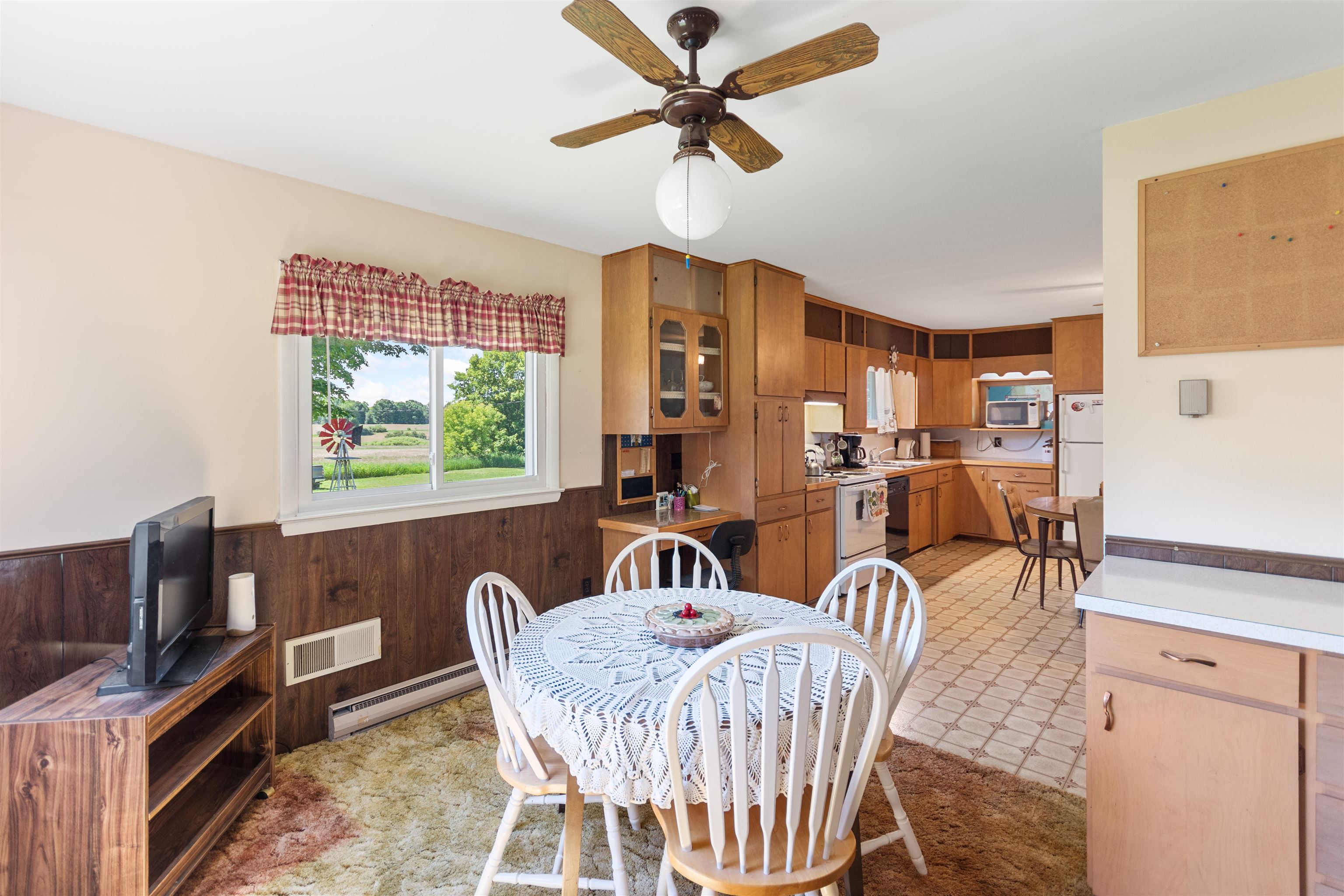 3102 S 9 Road Property Photo 15