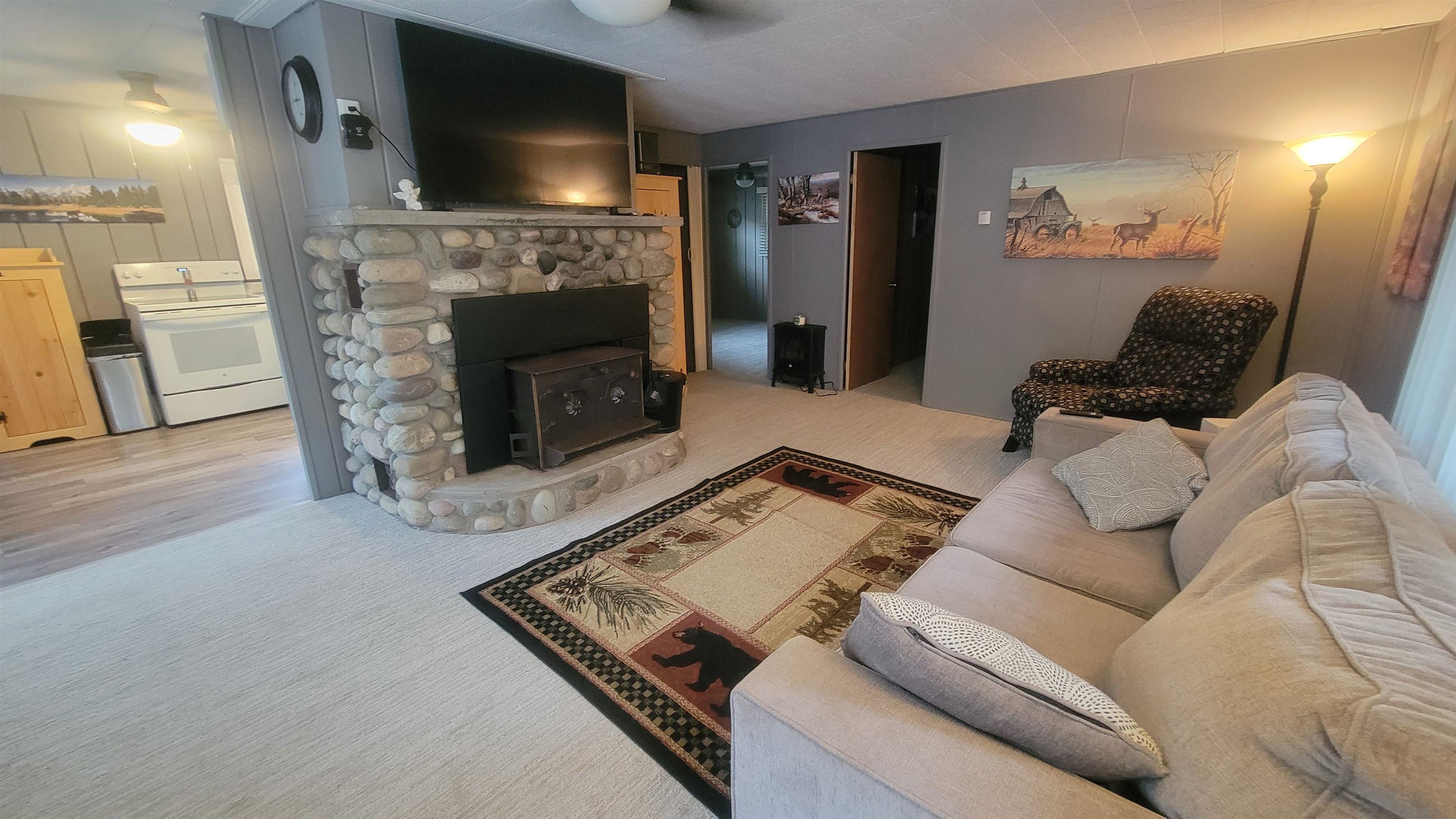 3619 Chippewa Drive Property Photo 11
