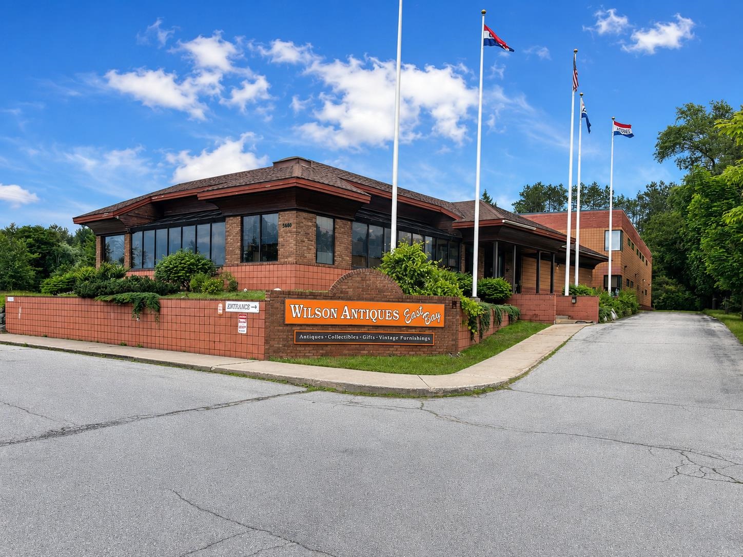 5600 Us-31 N Property Photo 1