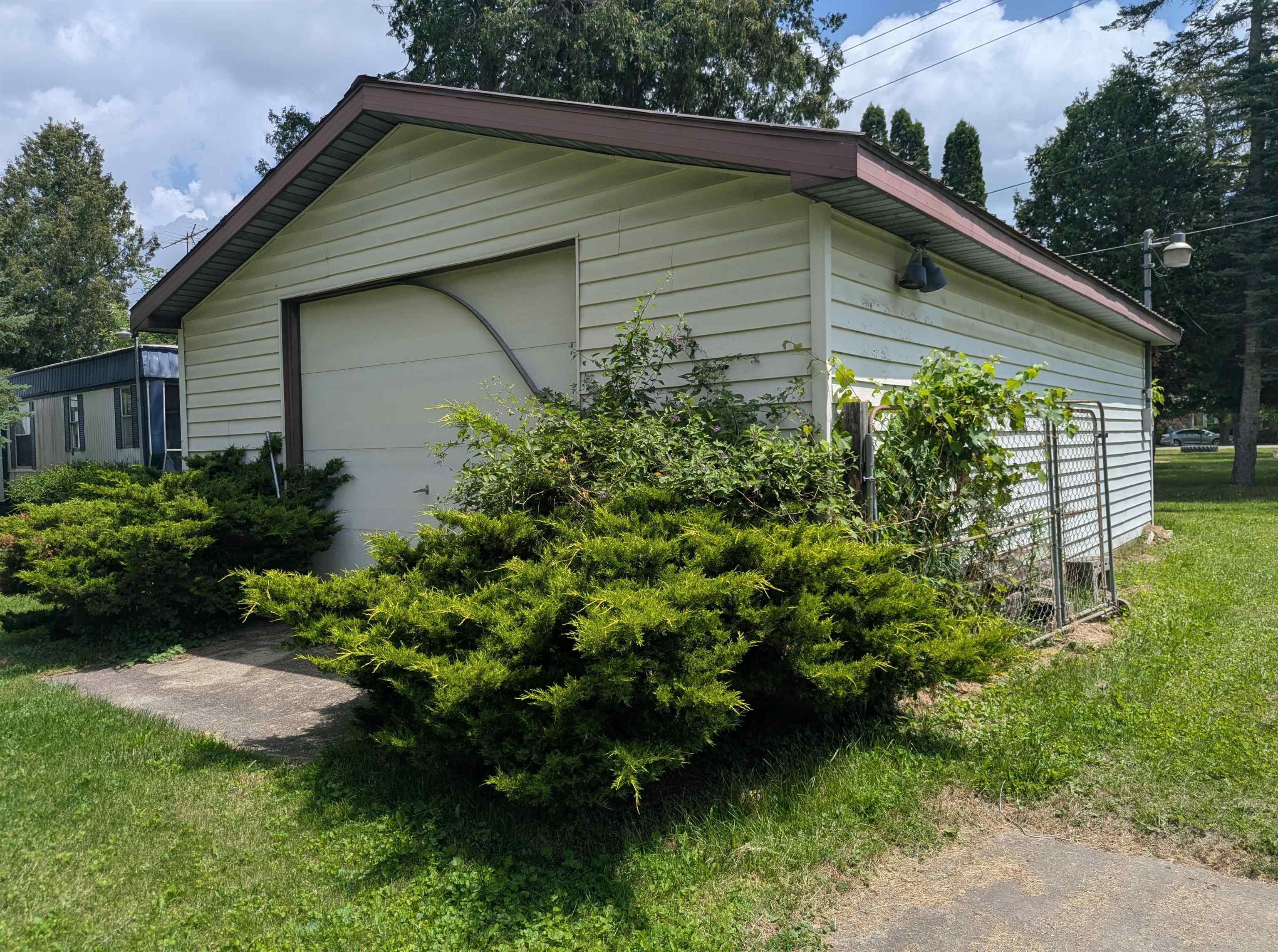 3525 East City Limits Road Property Photo 11