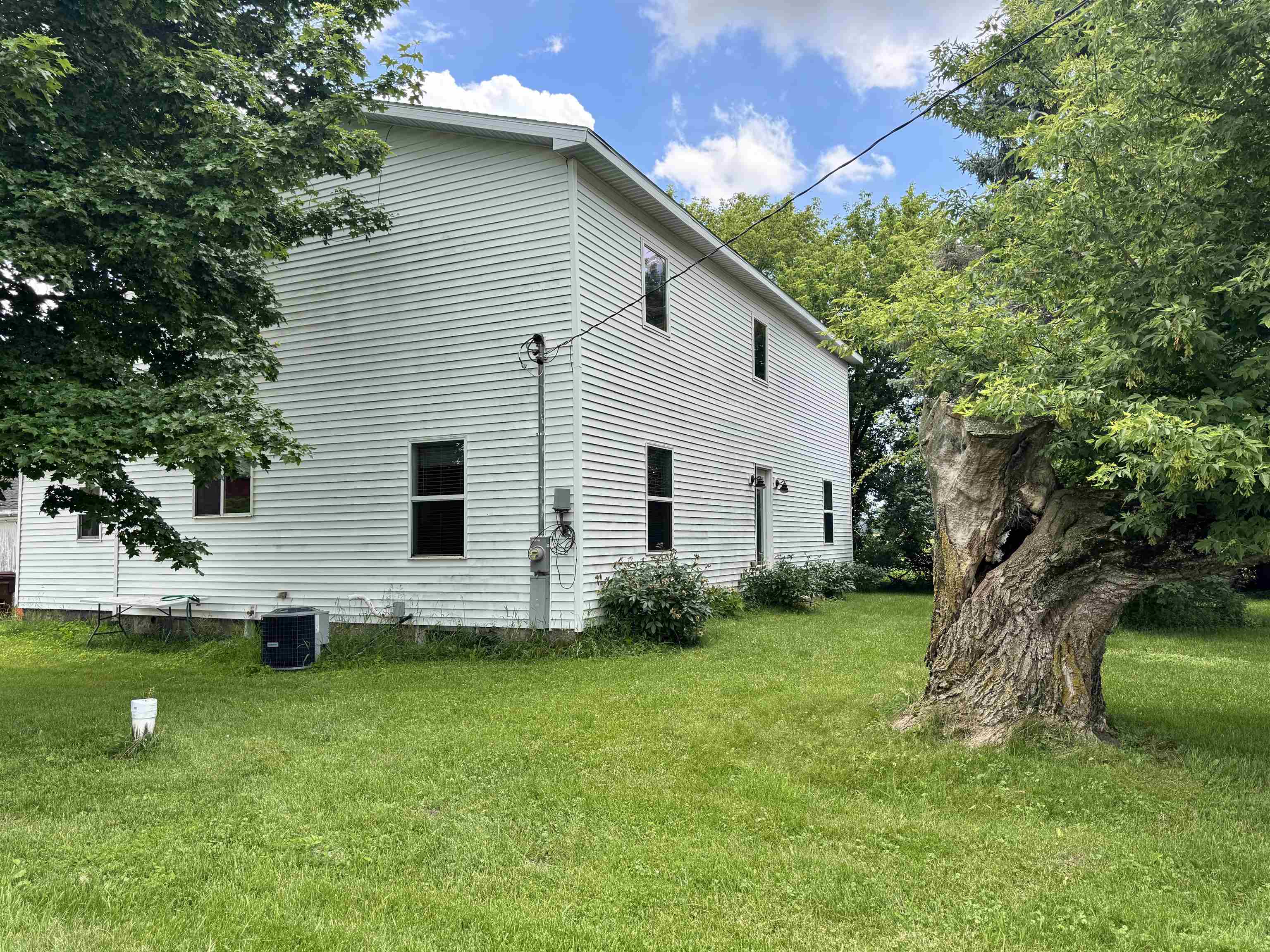 8611 S Wise Road Property Photo 1