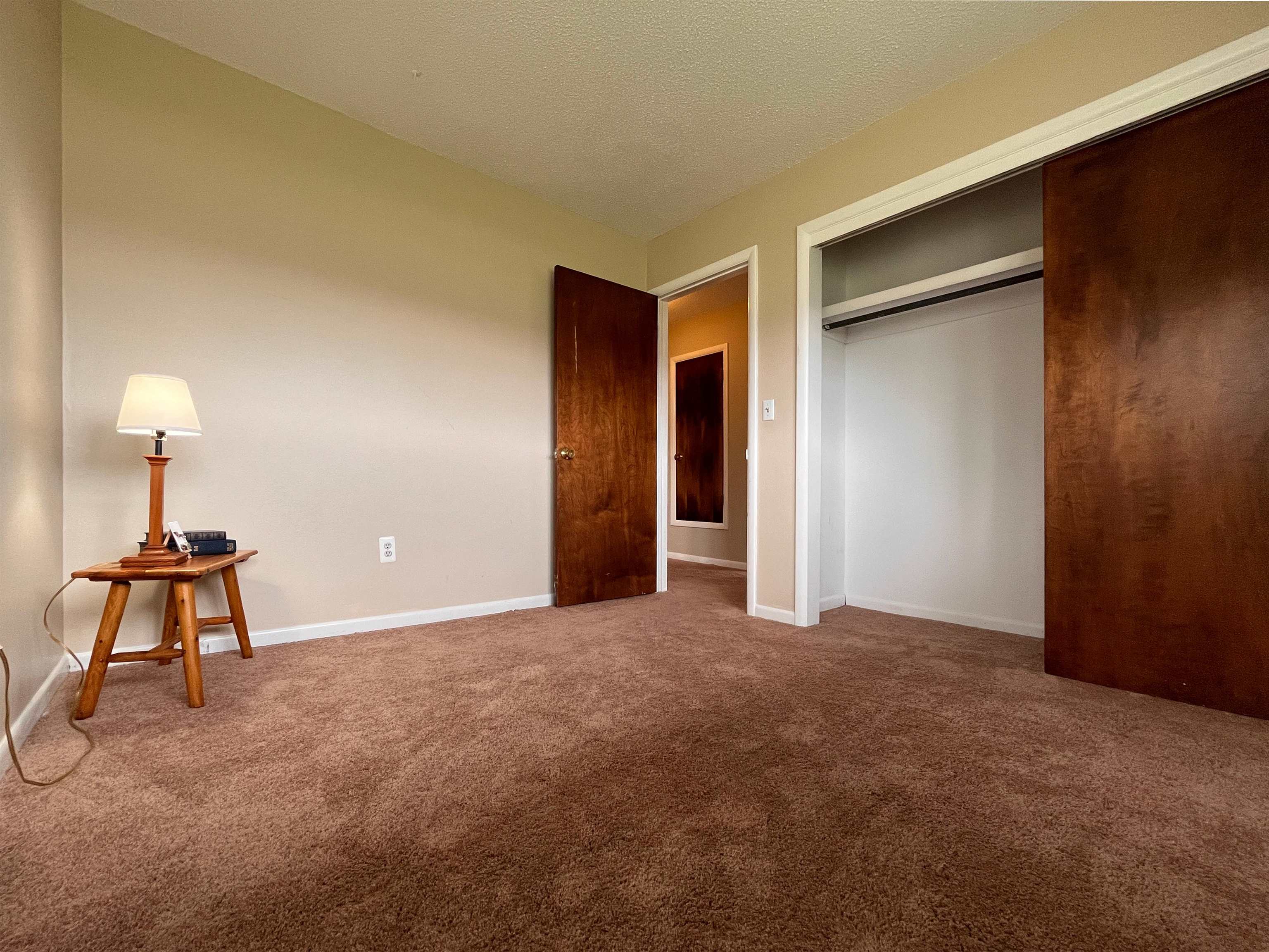 402 S Division Street Property Photo 36
