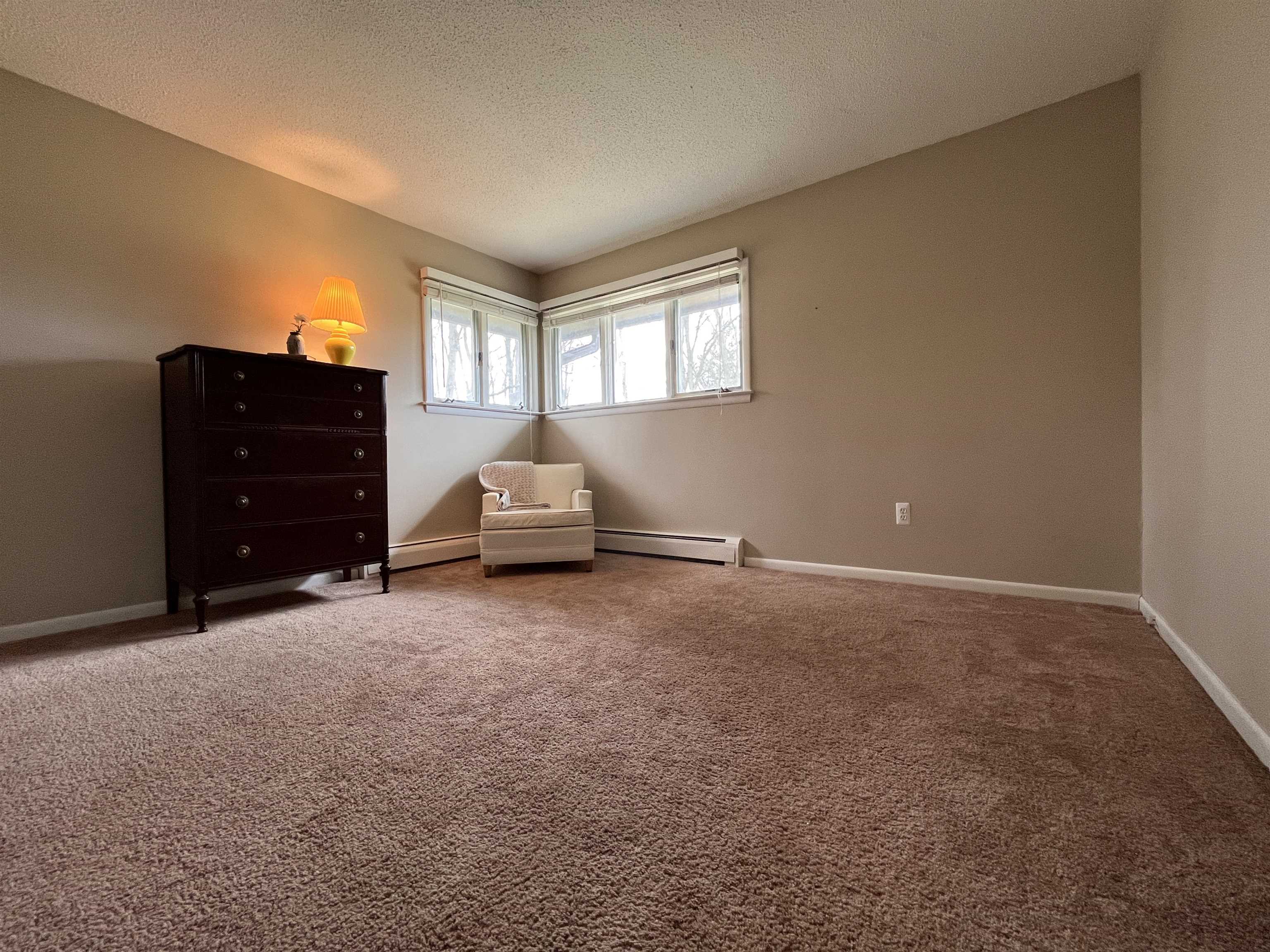 402 S Division Street Property Photo 40