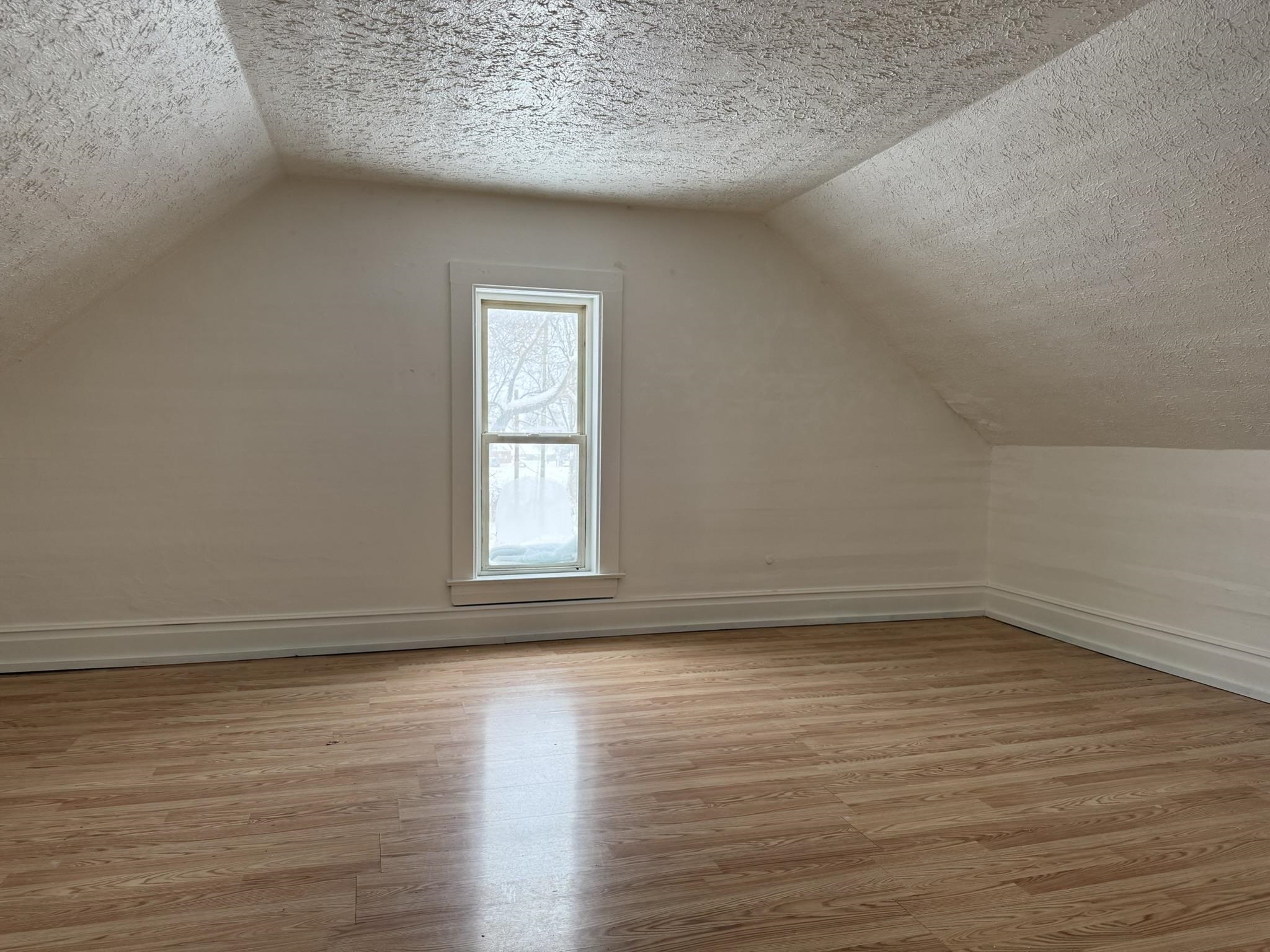 1583 State Street Property Photo 13
