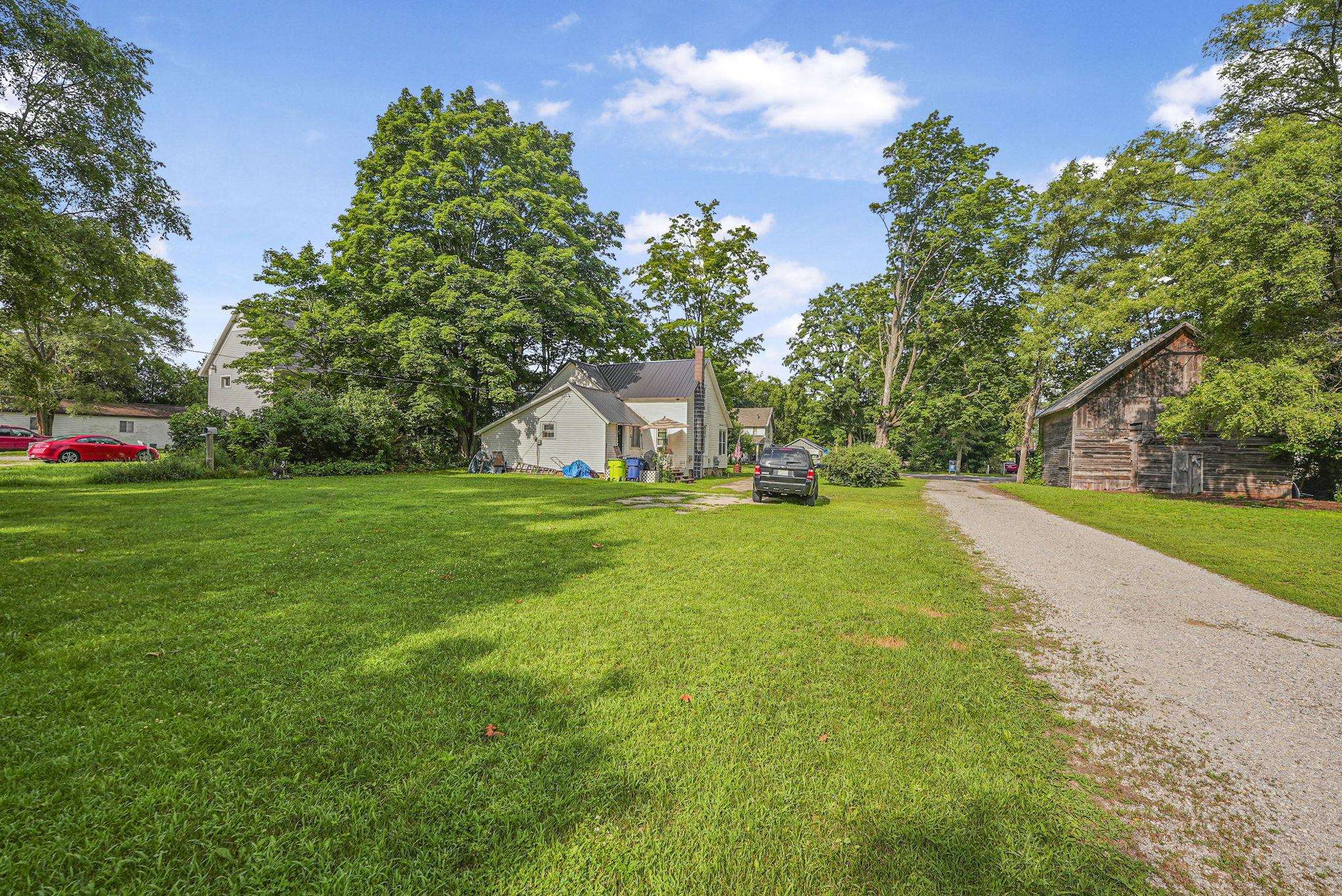 1583 State Street Property Photo 26