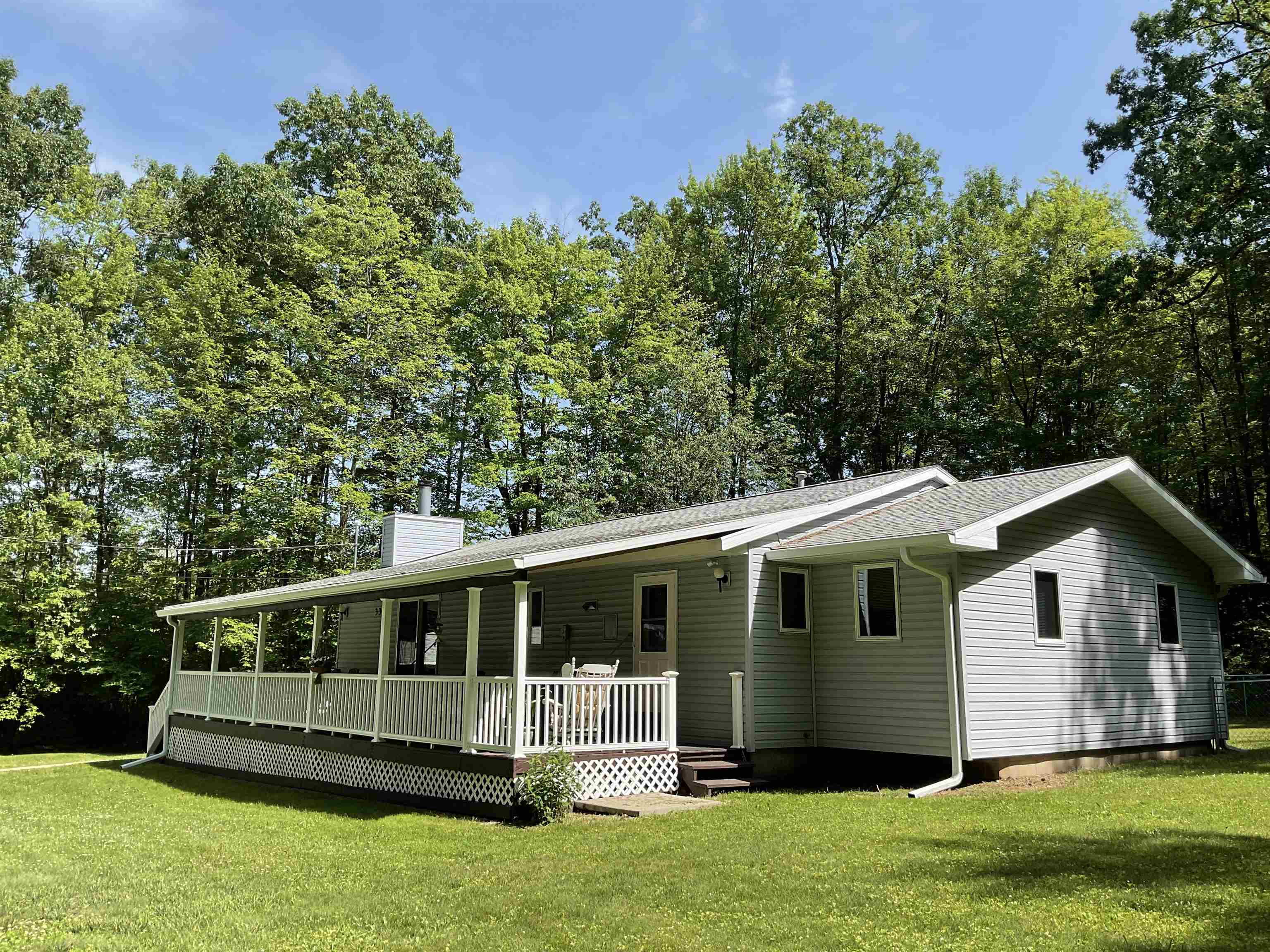3300 E Arnold Lake Road Property Photo 1