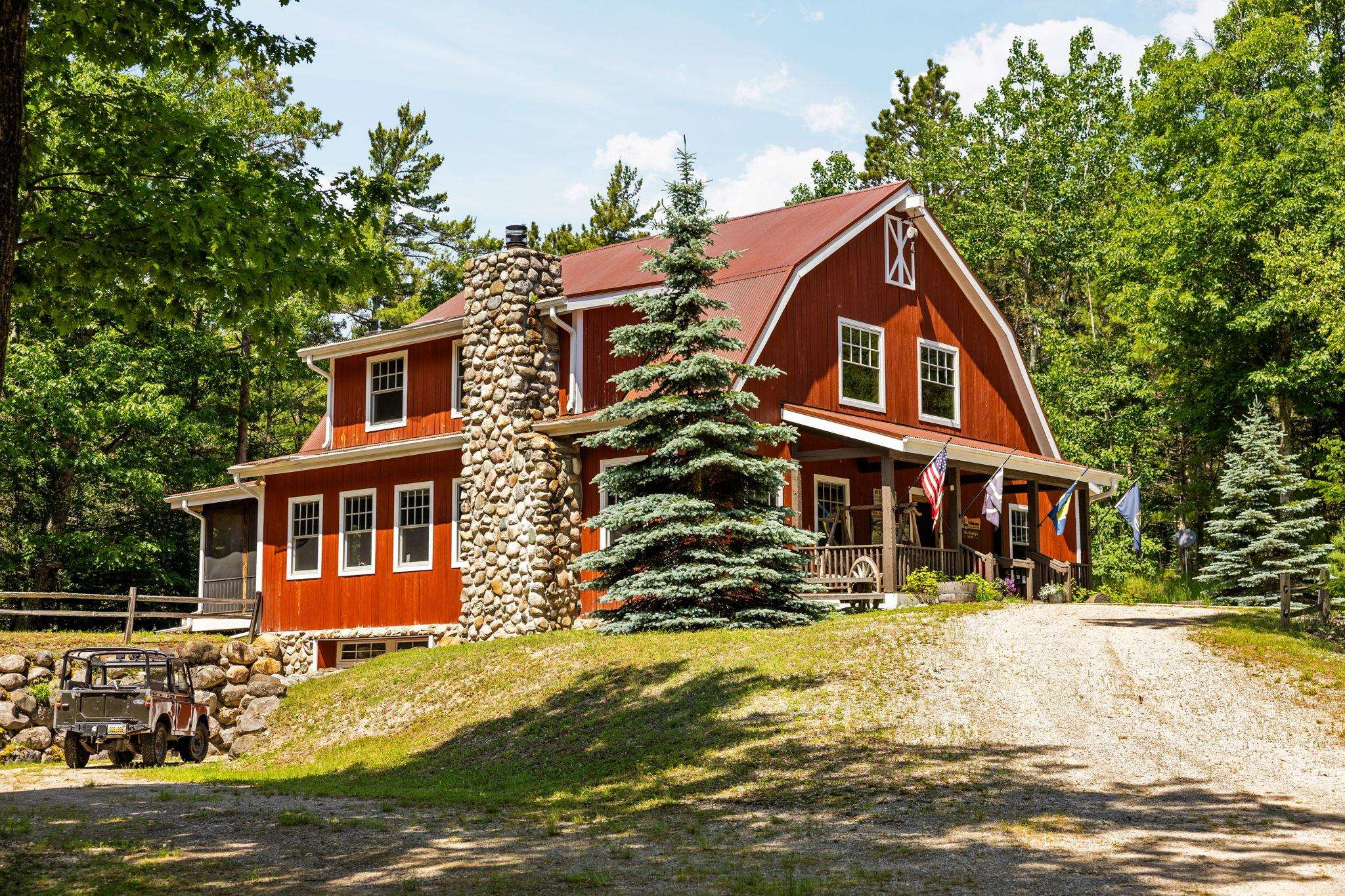 37659 Kings Highway Property Photo 1