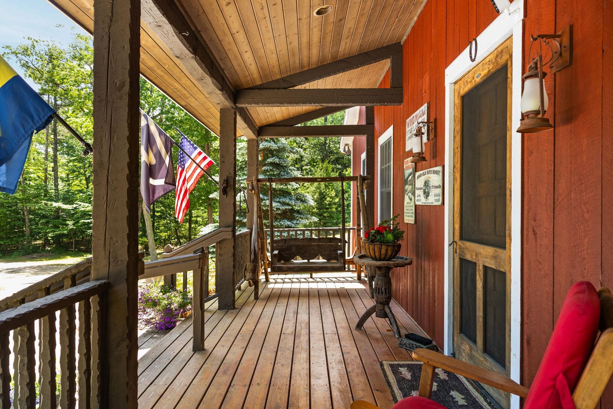 37659 Kings Highway Property Photo 3