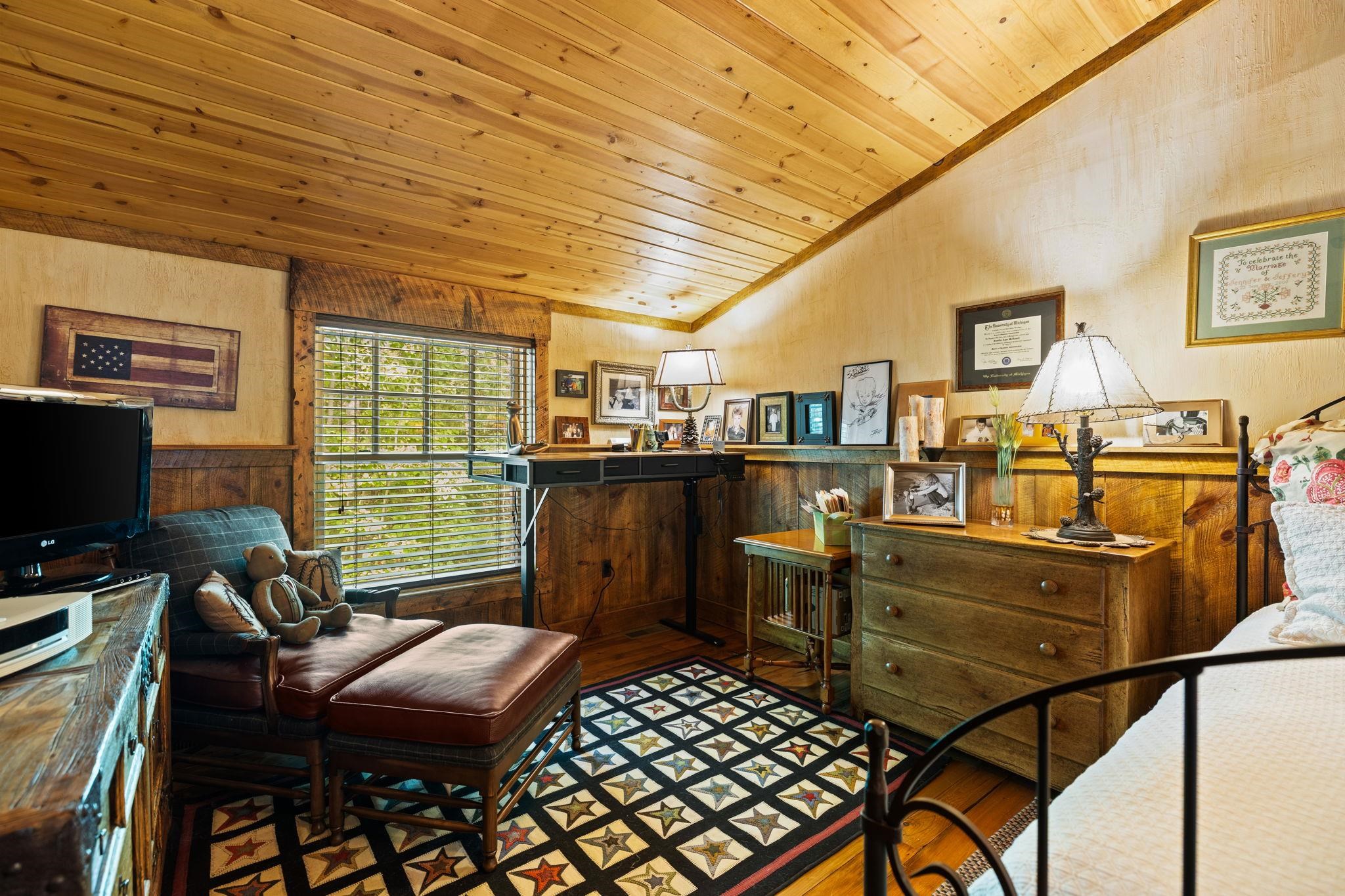 37659 Kings Highway Property Photo 30