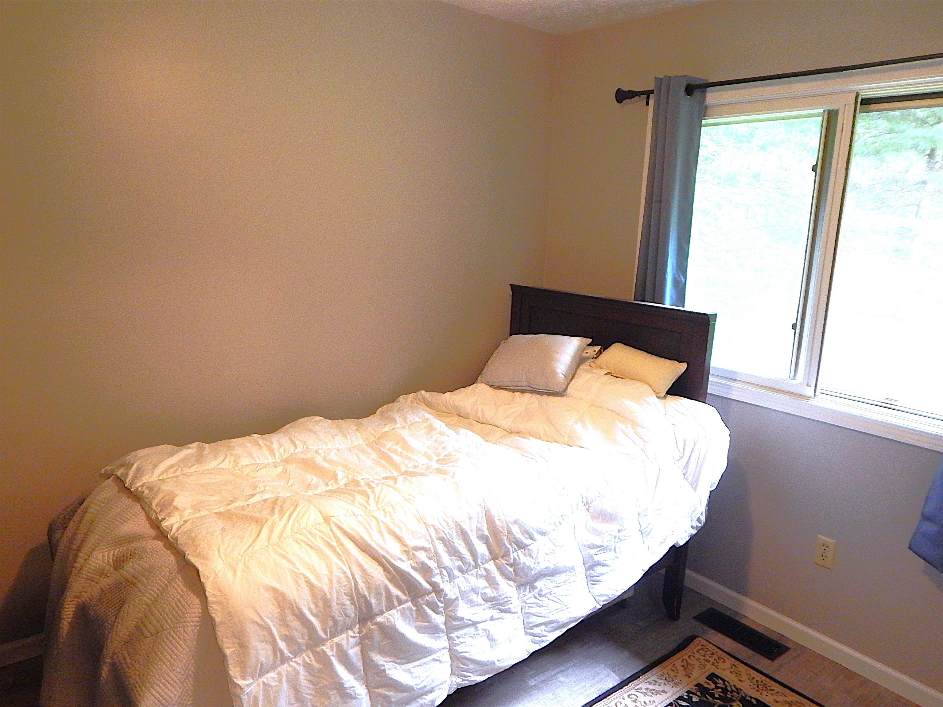 1492 Innwood North Property Photo 9