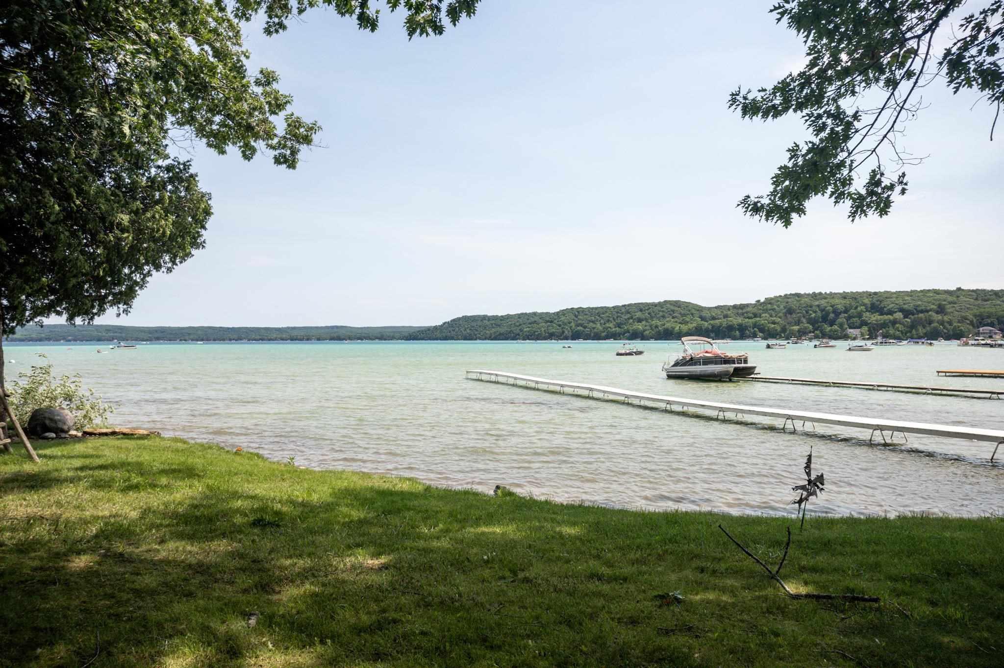 7953 S Glen Lake Road Property Photo 7