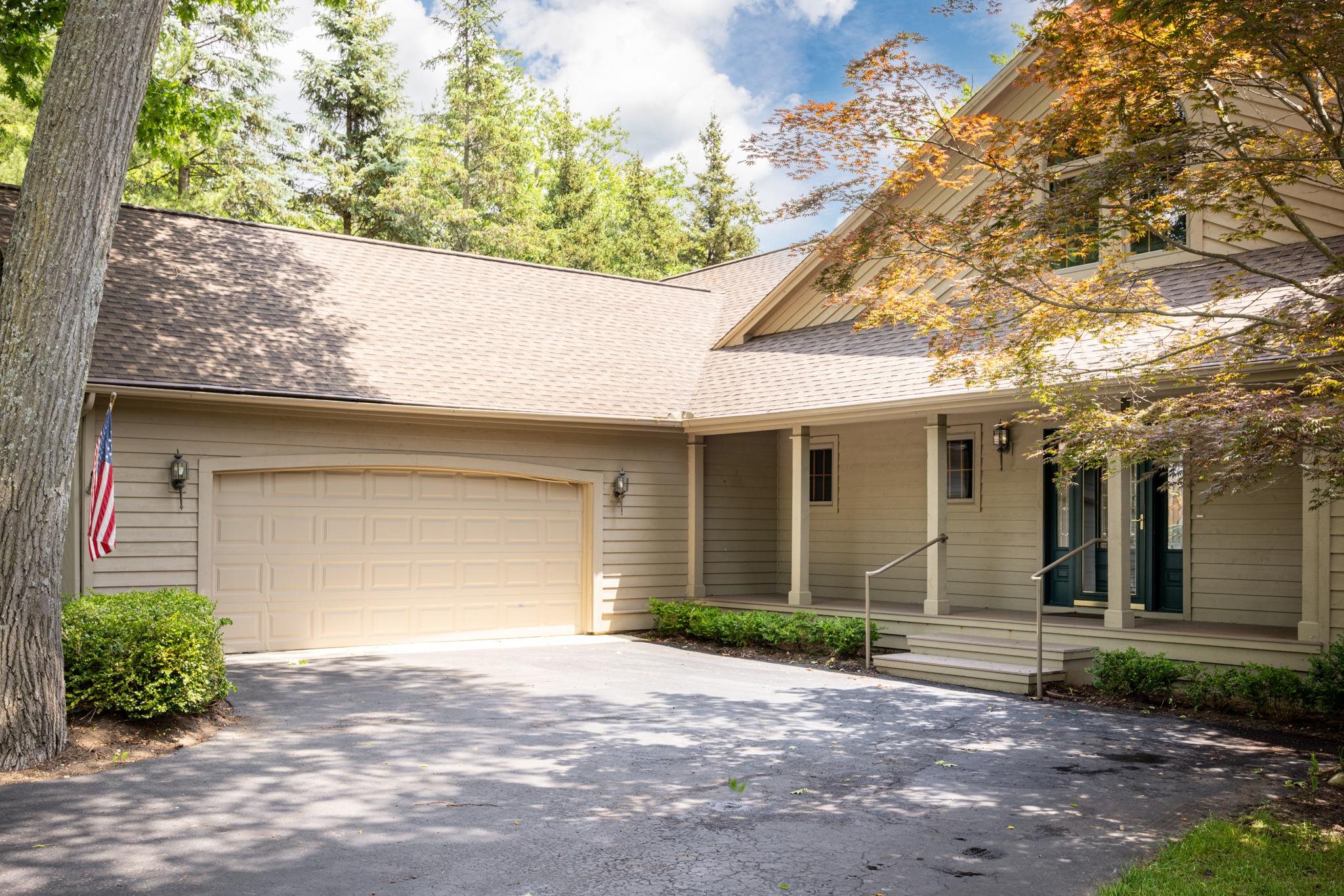 7953 S Glen Lake Road Property Photo 14