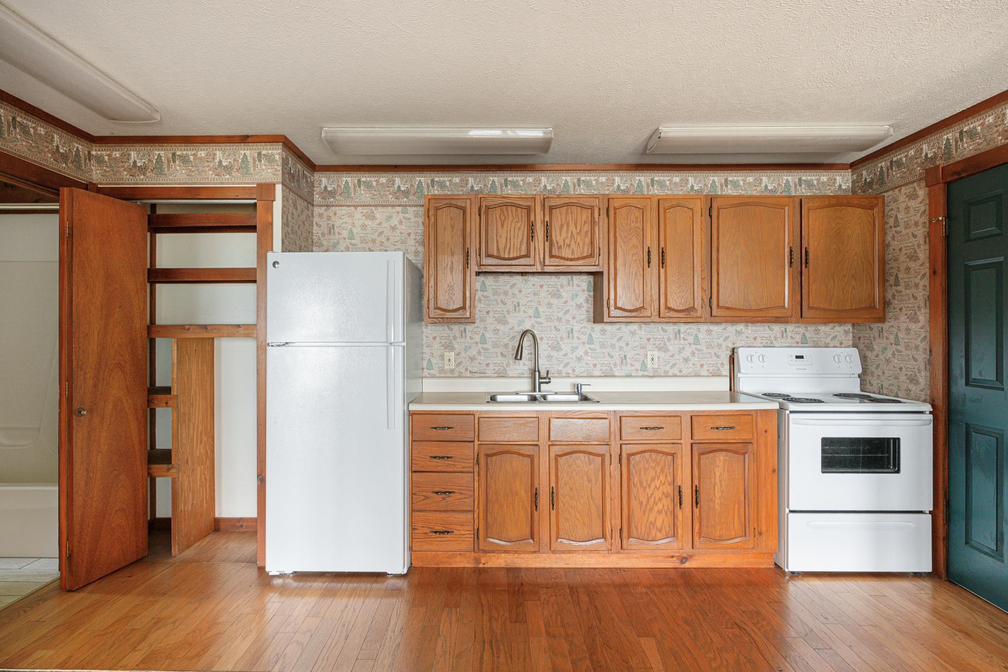 7953 S Glen Lake Road Property Photo 50