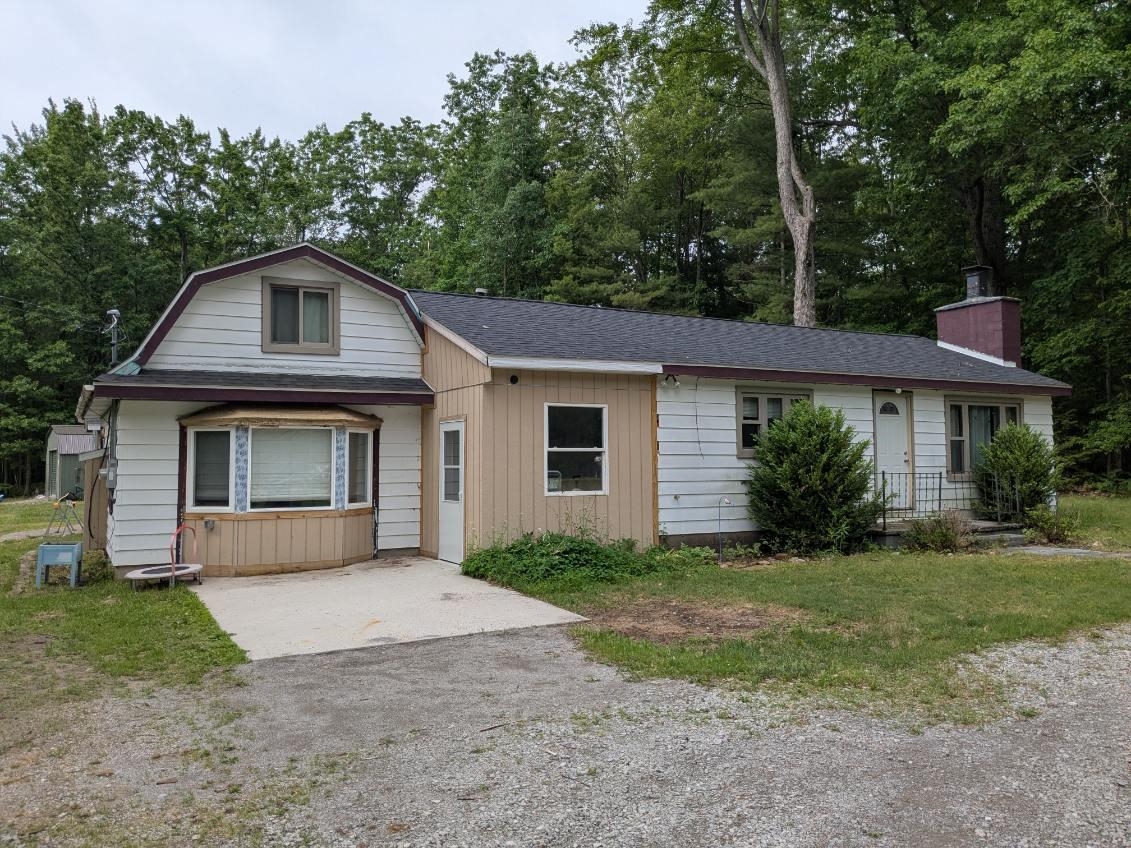 8331 Long Lake Road Property Photo 1