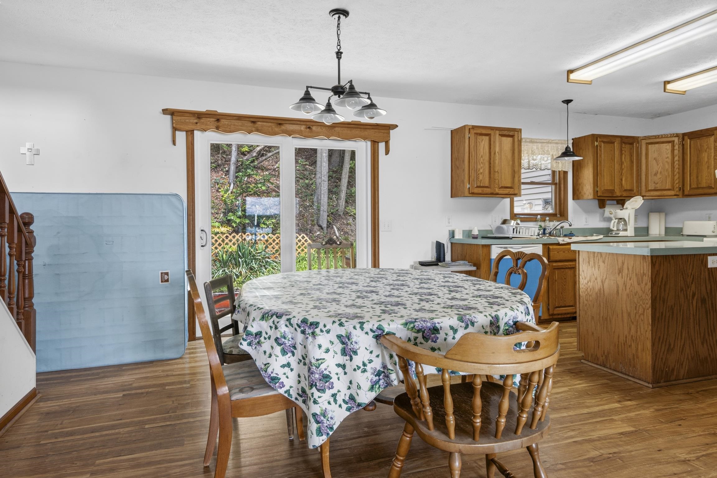 16043 Wagner Road Property Photo 9