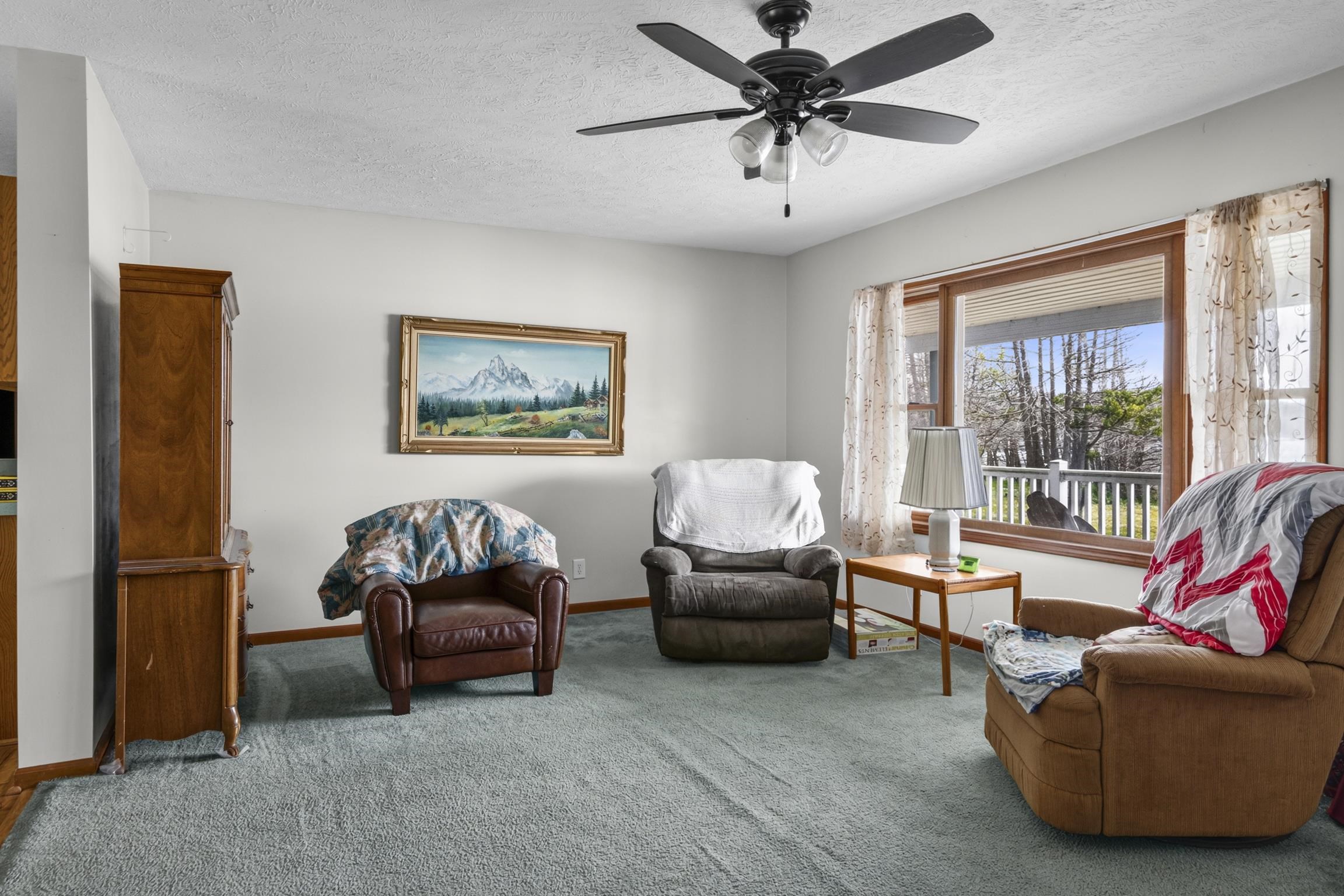 16043 Wagner Road Property Photo 11