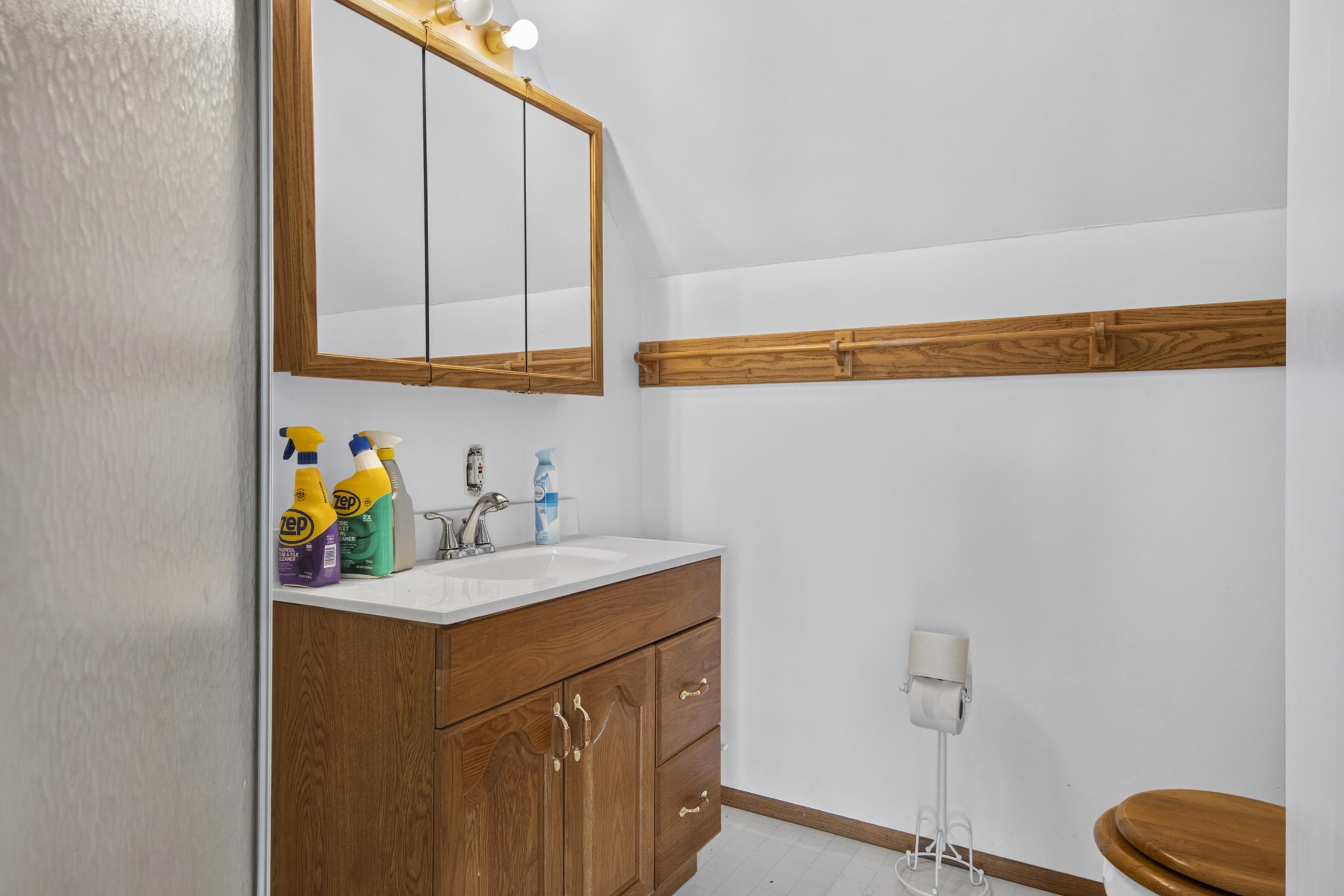 16043 Wagner Road Property Photo 21