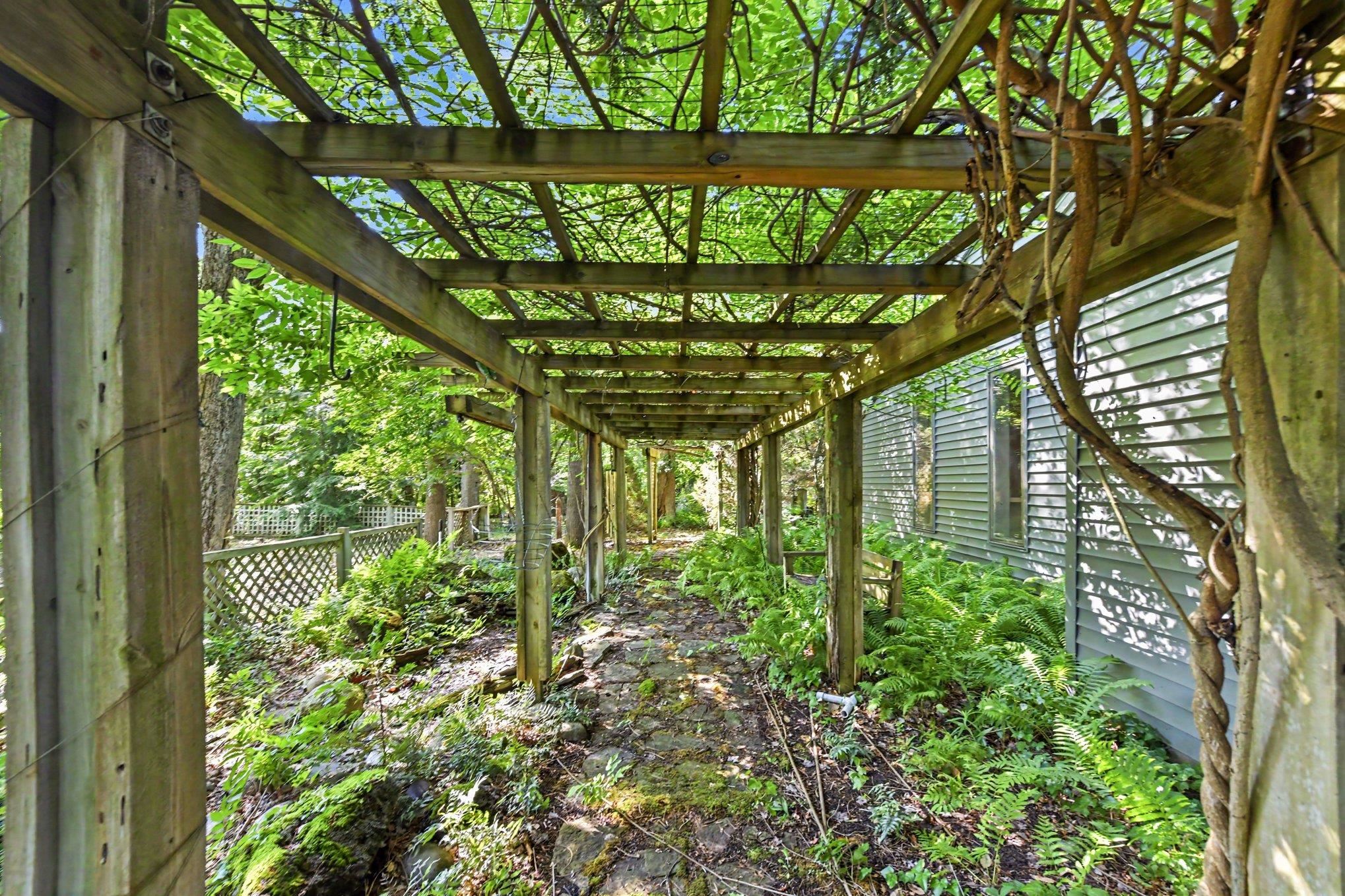 9948 Harmony Drive Property Photo 31