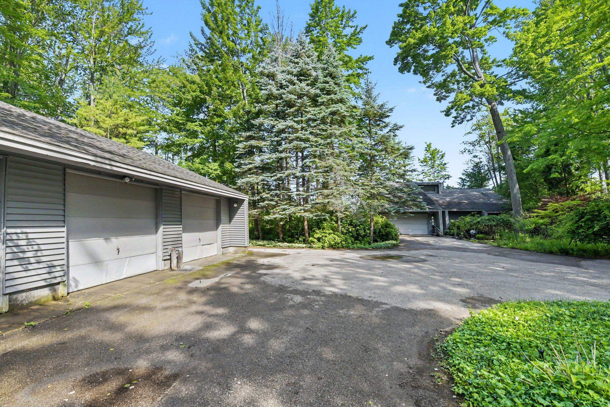 9948 Harmony Drive Property Photo 34