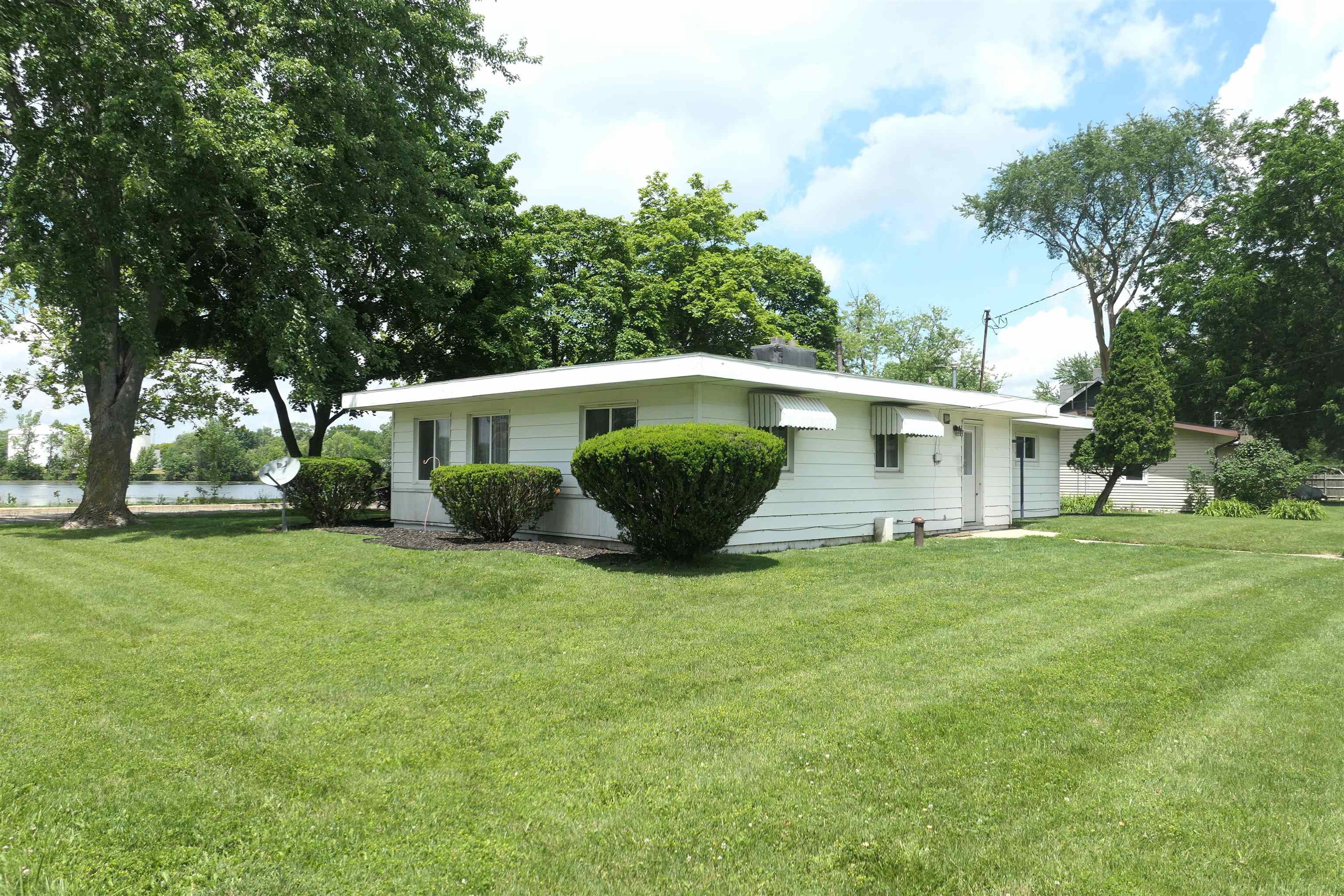 135 Riverside Drive Property Photo 2