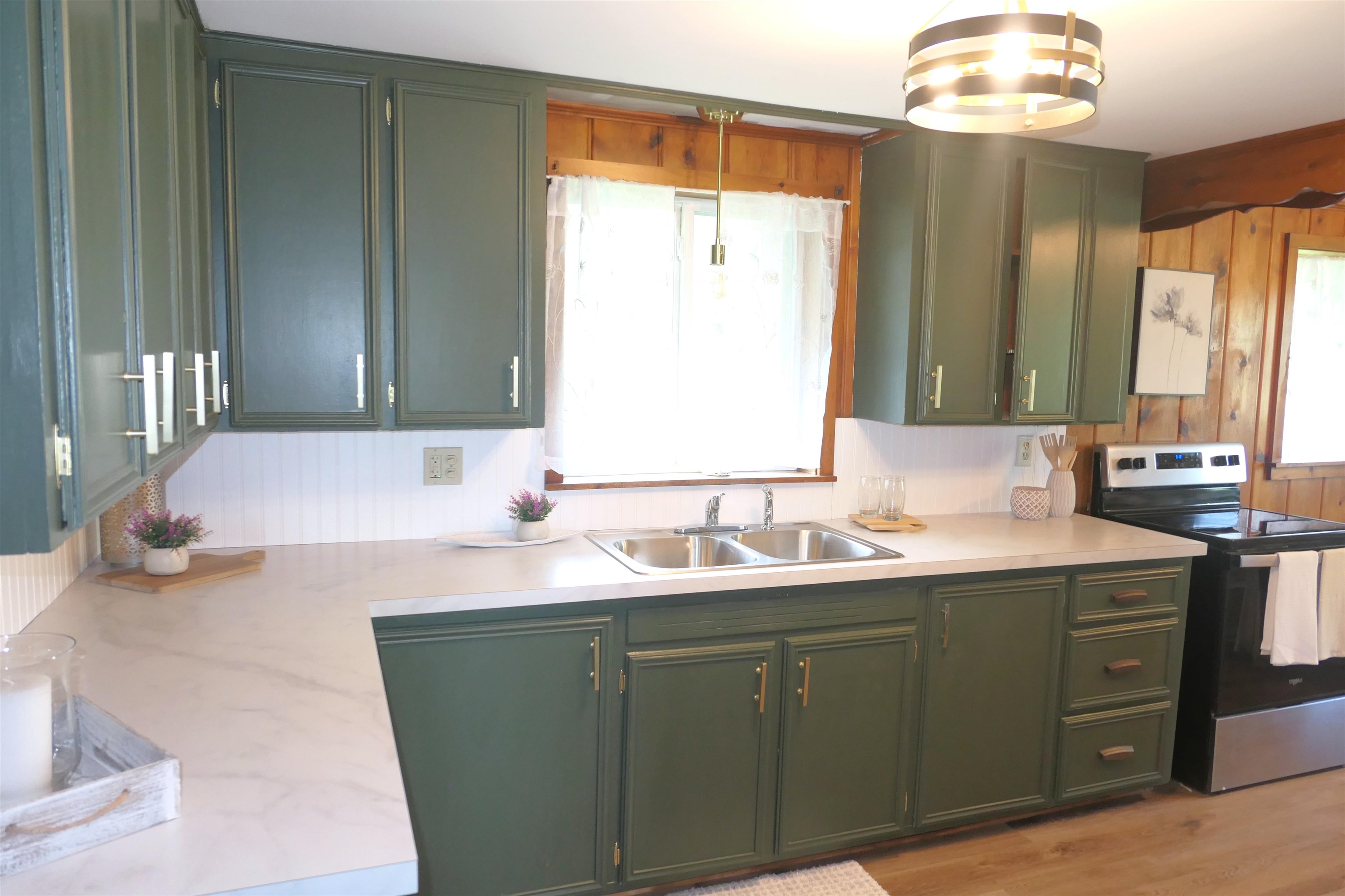 135 Riverside Drive Property Photo 12