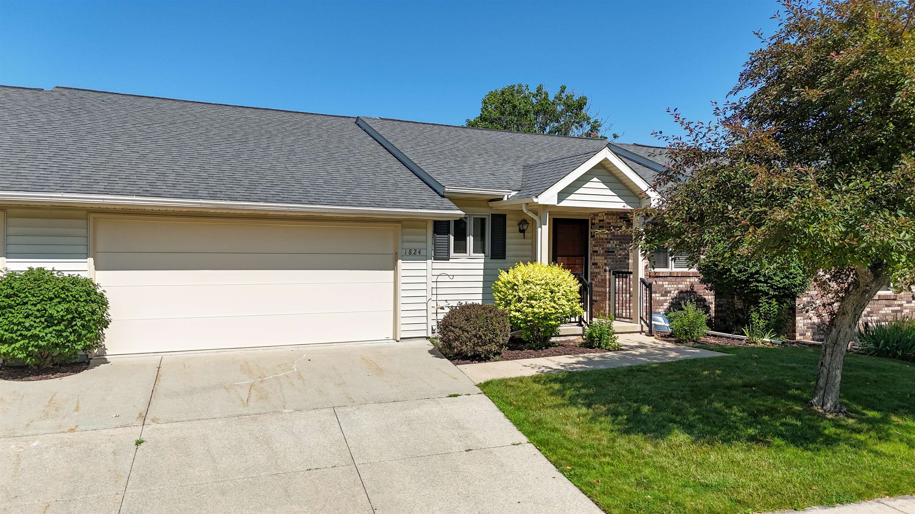 1824 Orchard Drive Property Photo 1