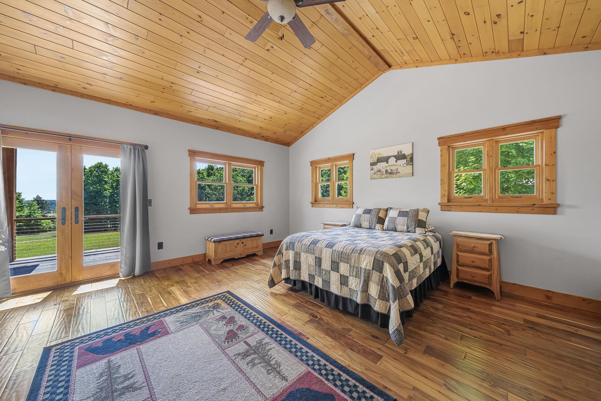 16624 Viaduct Road Property Photo 8
