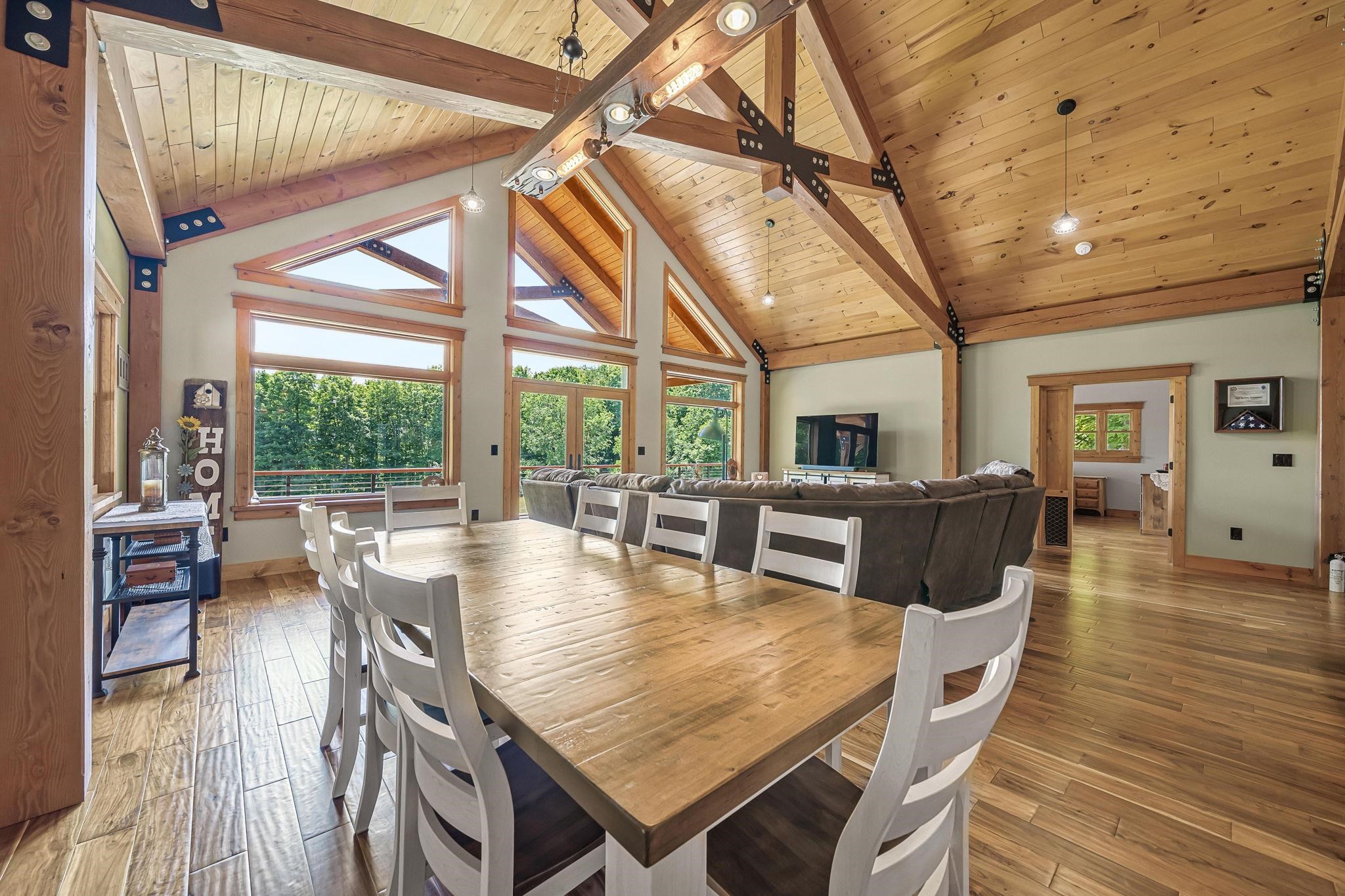 16624 Viaduct Road Property Photo 11