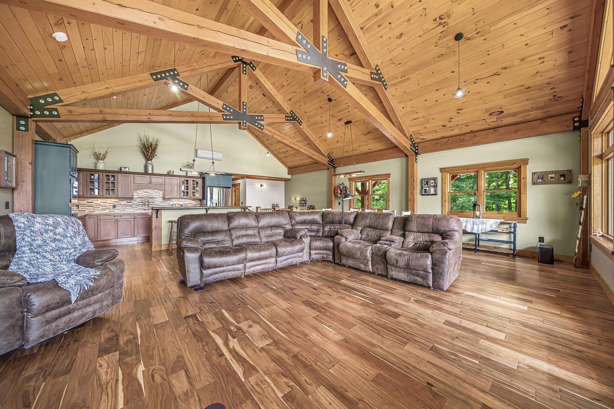 16624 Viaduct Road Property Photo 14