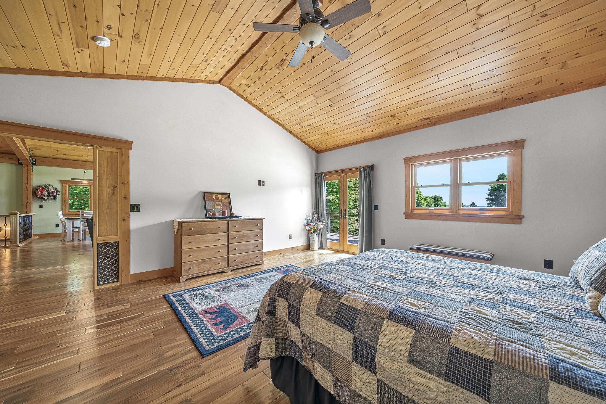 16624 Viaduct Road Property Photo 20
