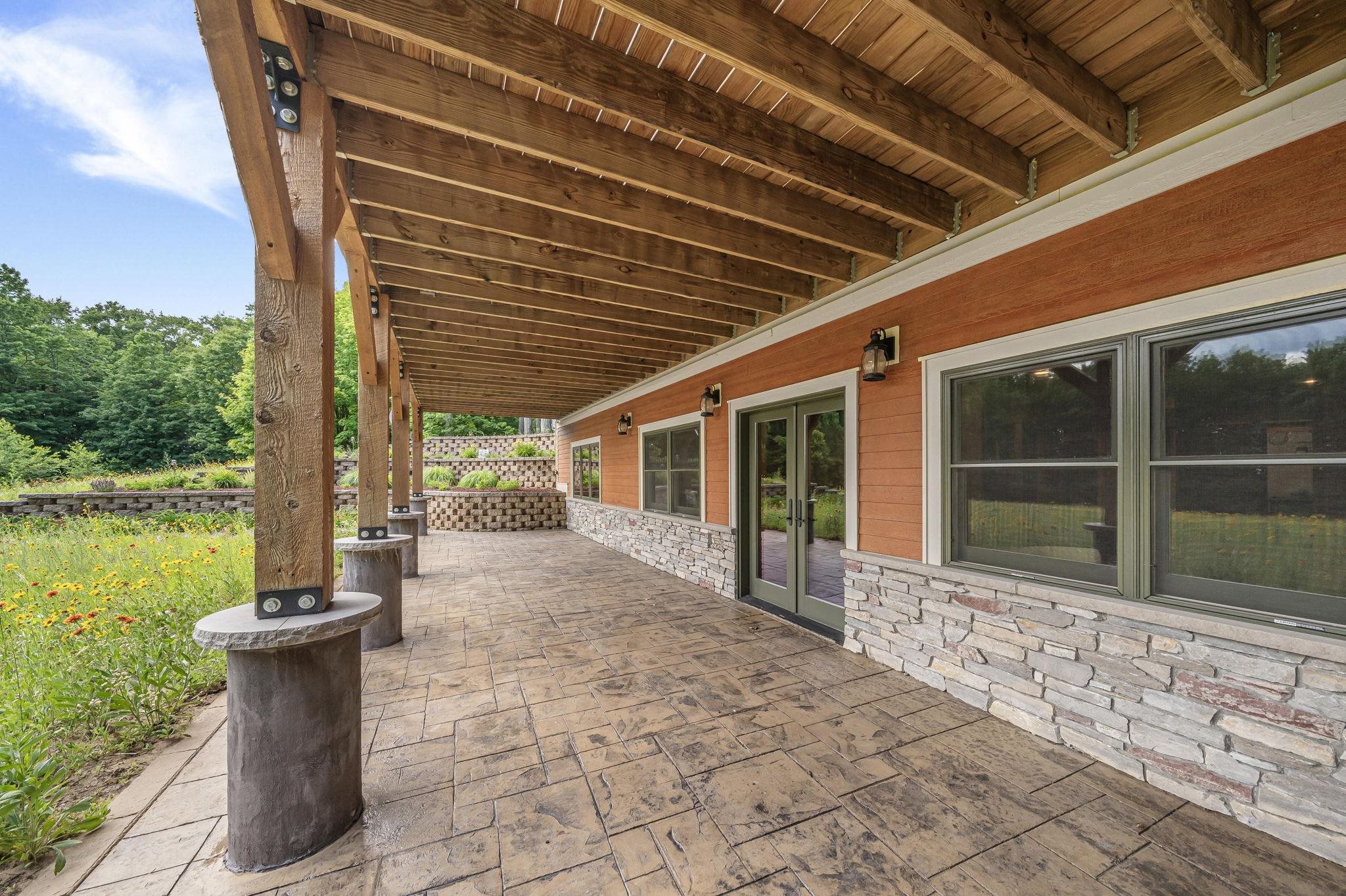 16624 Viaduct Road Property Photo 60