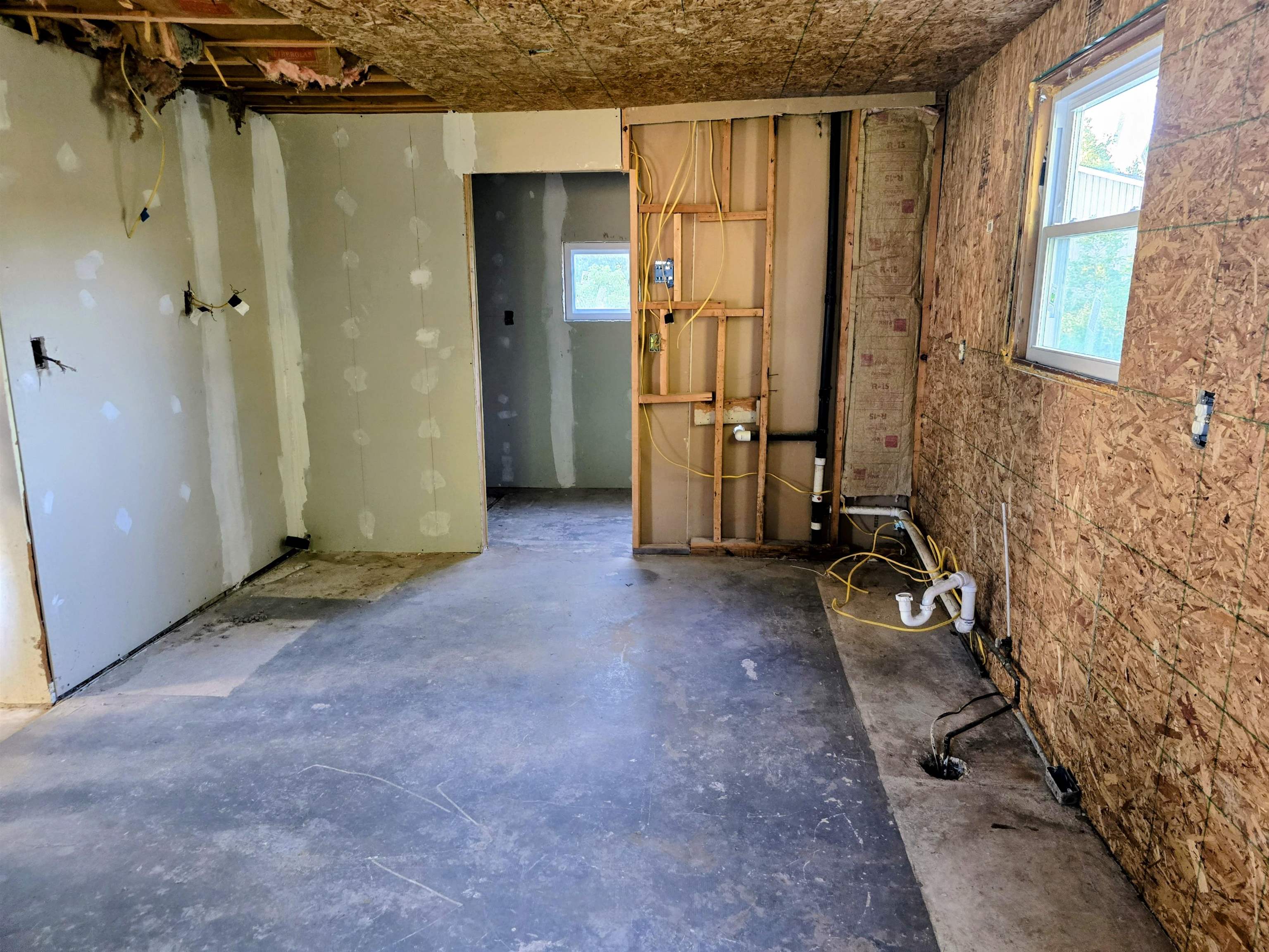 112 N 2nd Street Property Photo 8