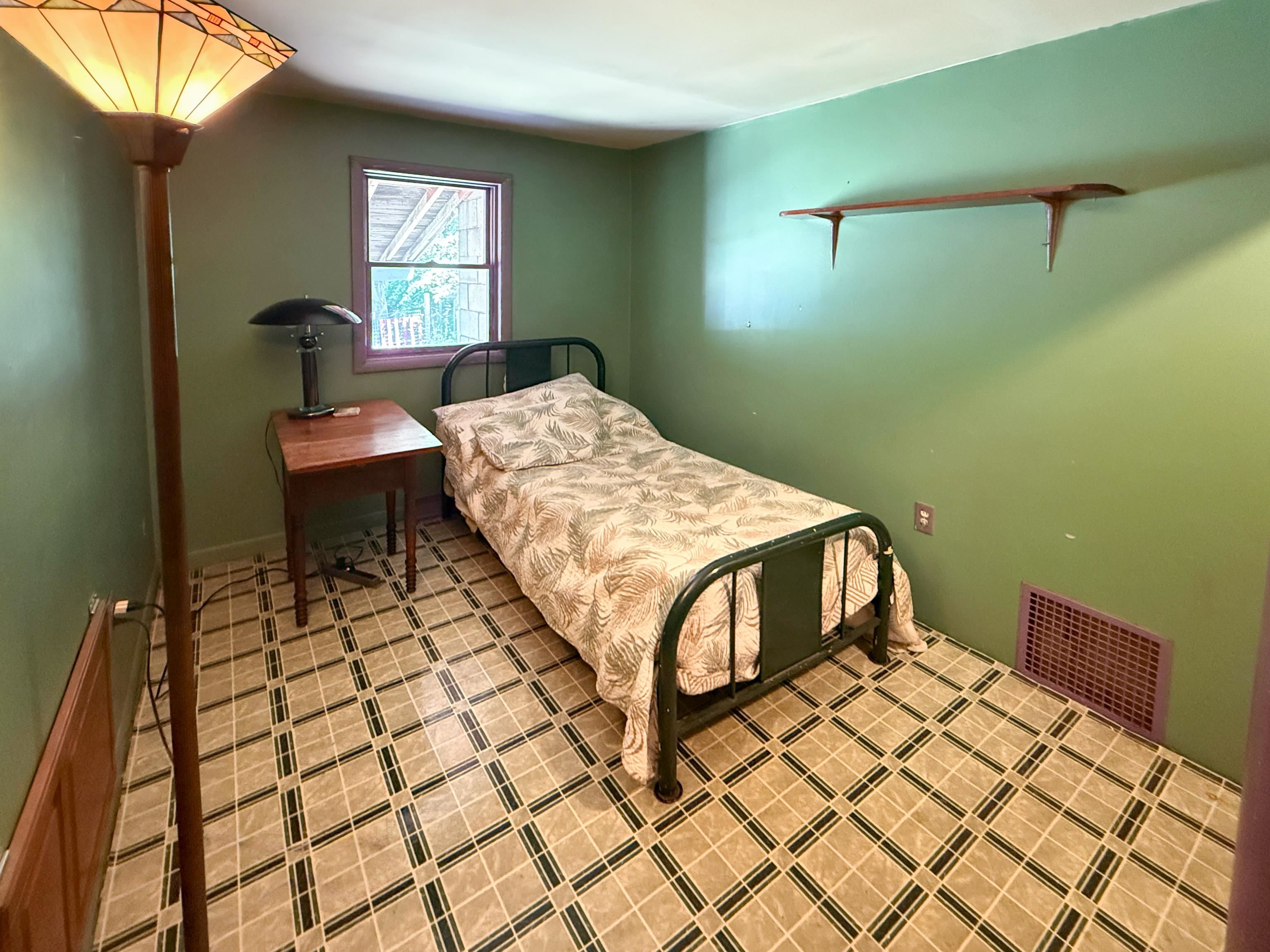 8195 E Broomfield Road Property Photo 10