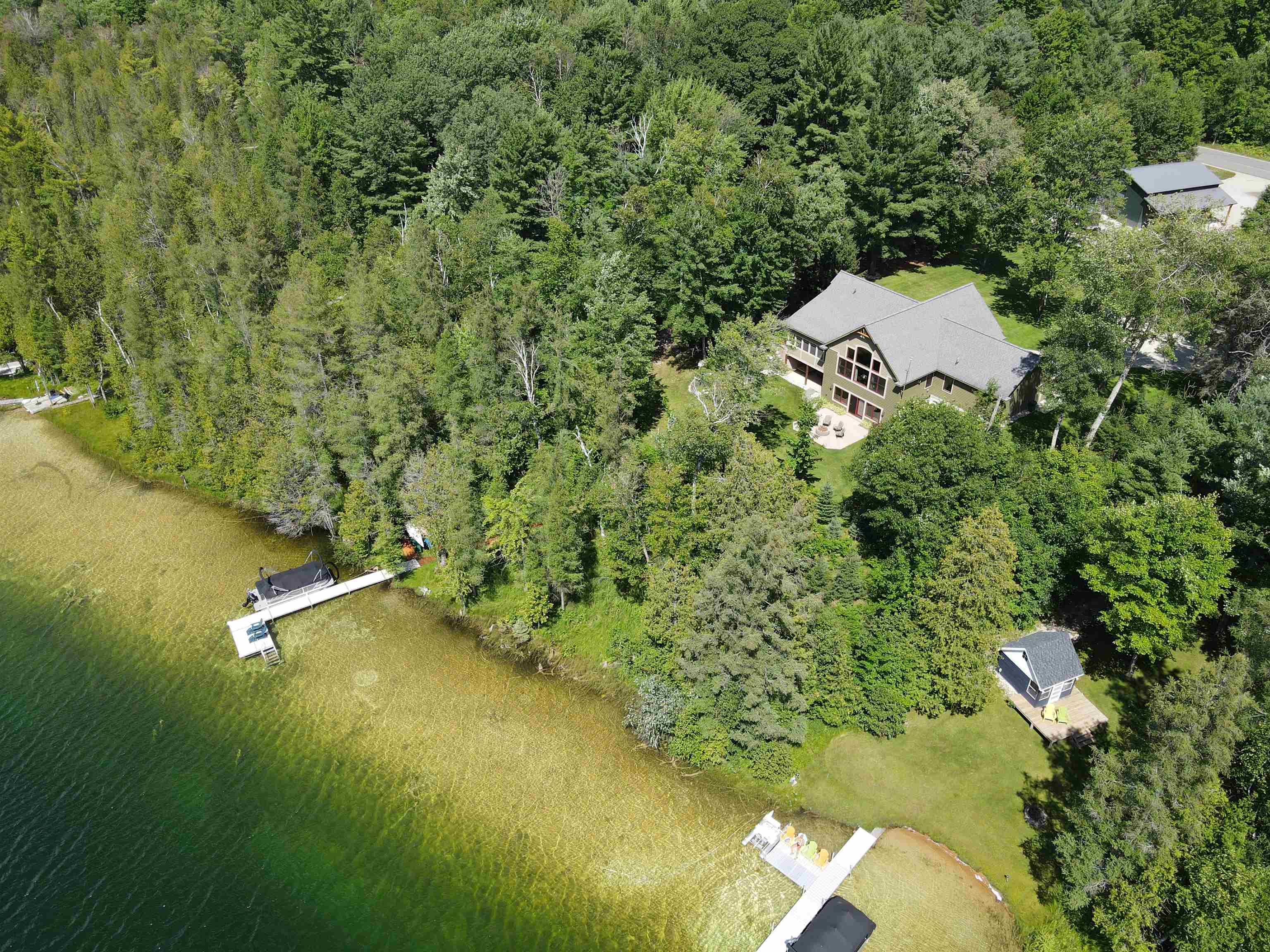 7249 Ne Blue Lake Road Property Photo 1