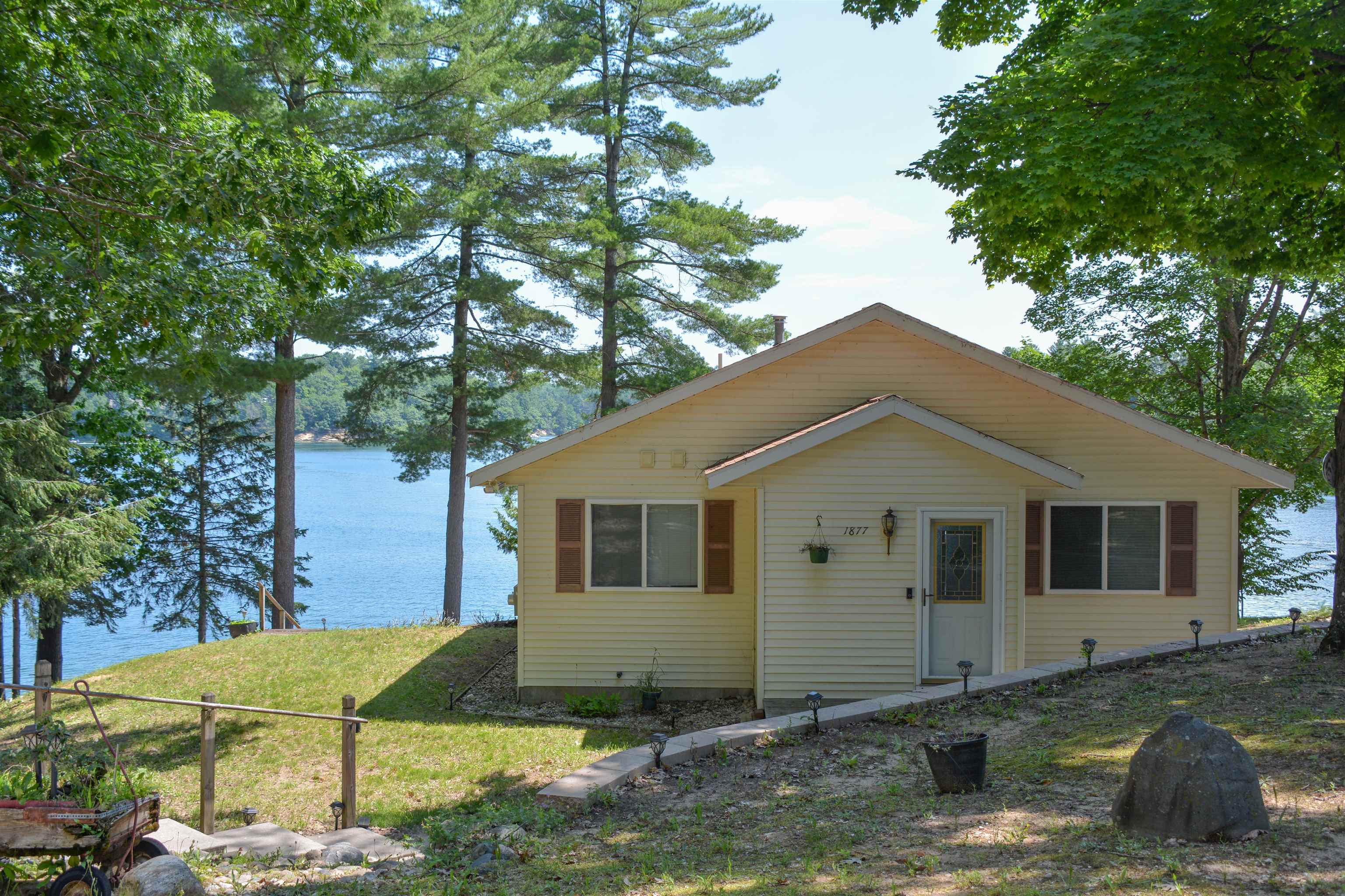1877 Pinehurst Trail Property Photo 3