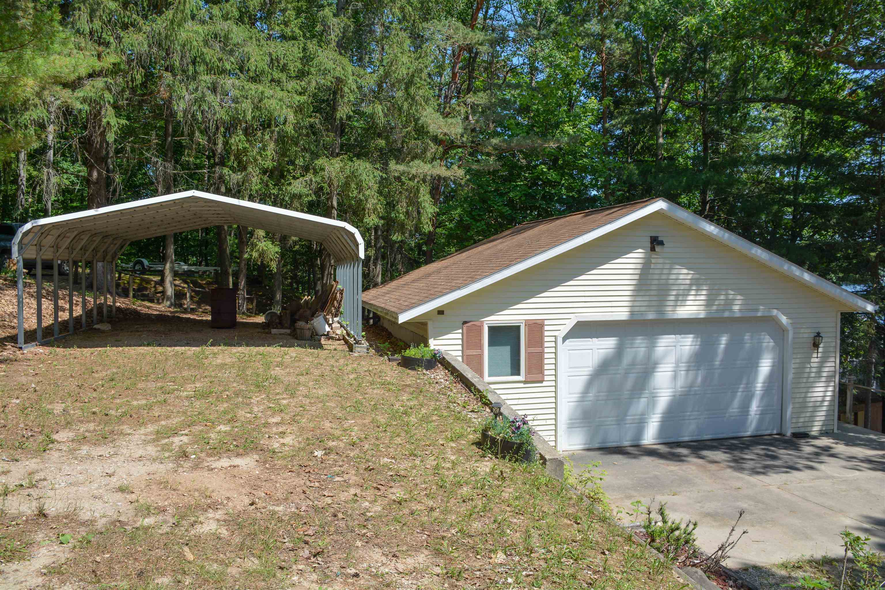 1877 Pinehurst Trail Property Photo 7
