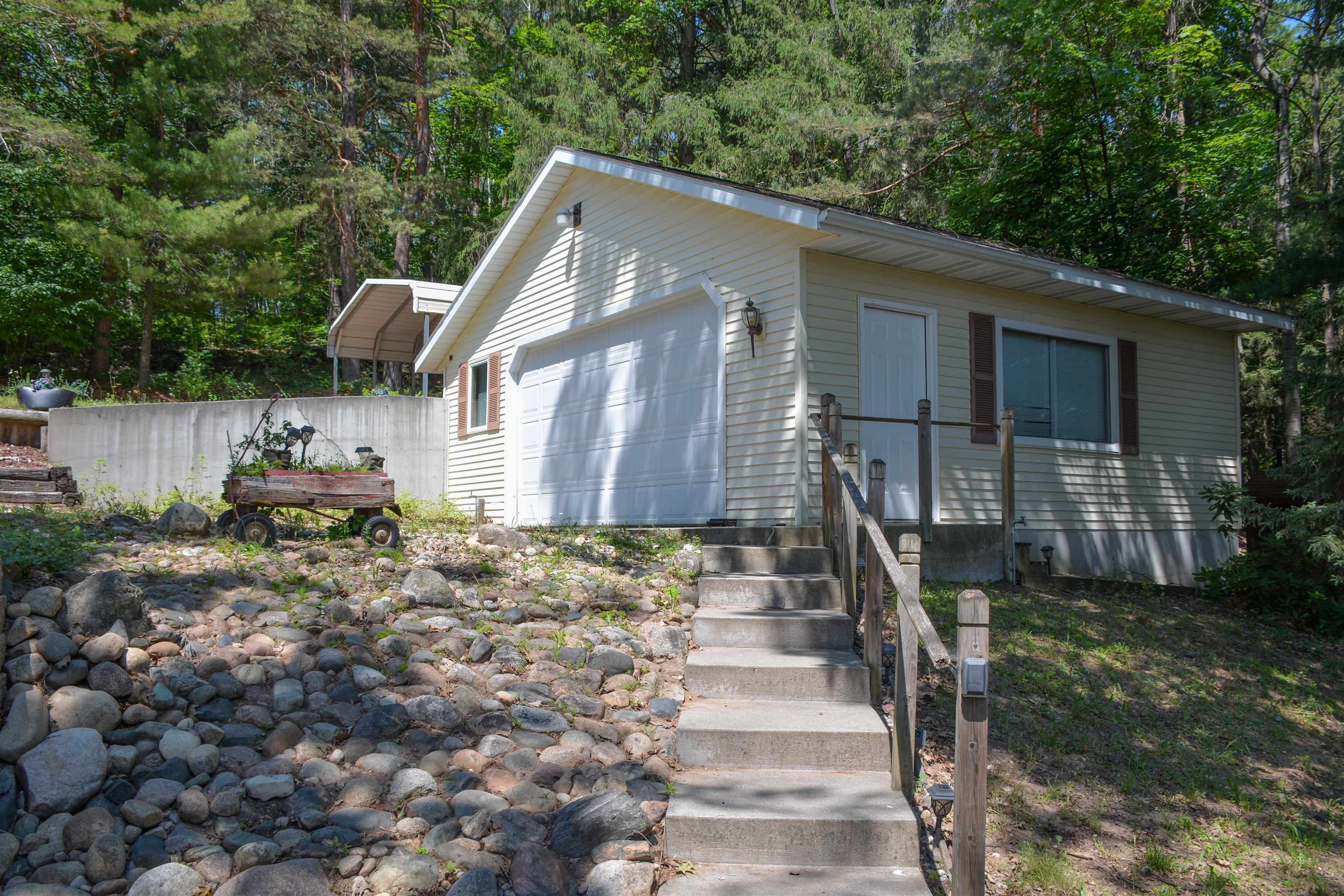 1877 Pinehurst Trail Property Photo 12