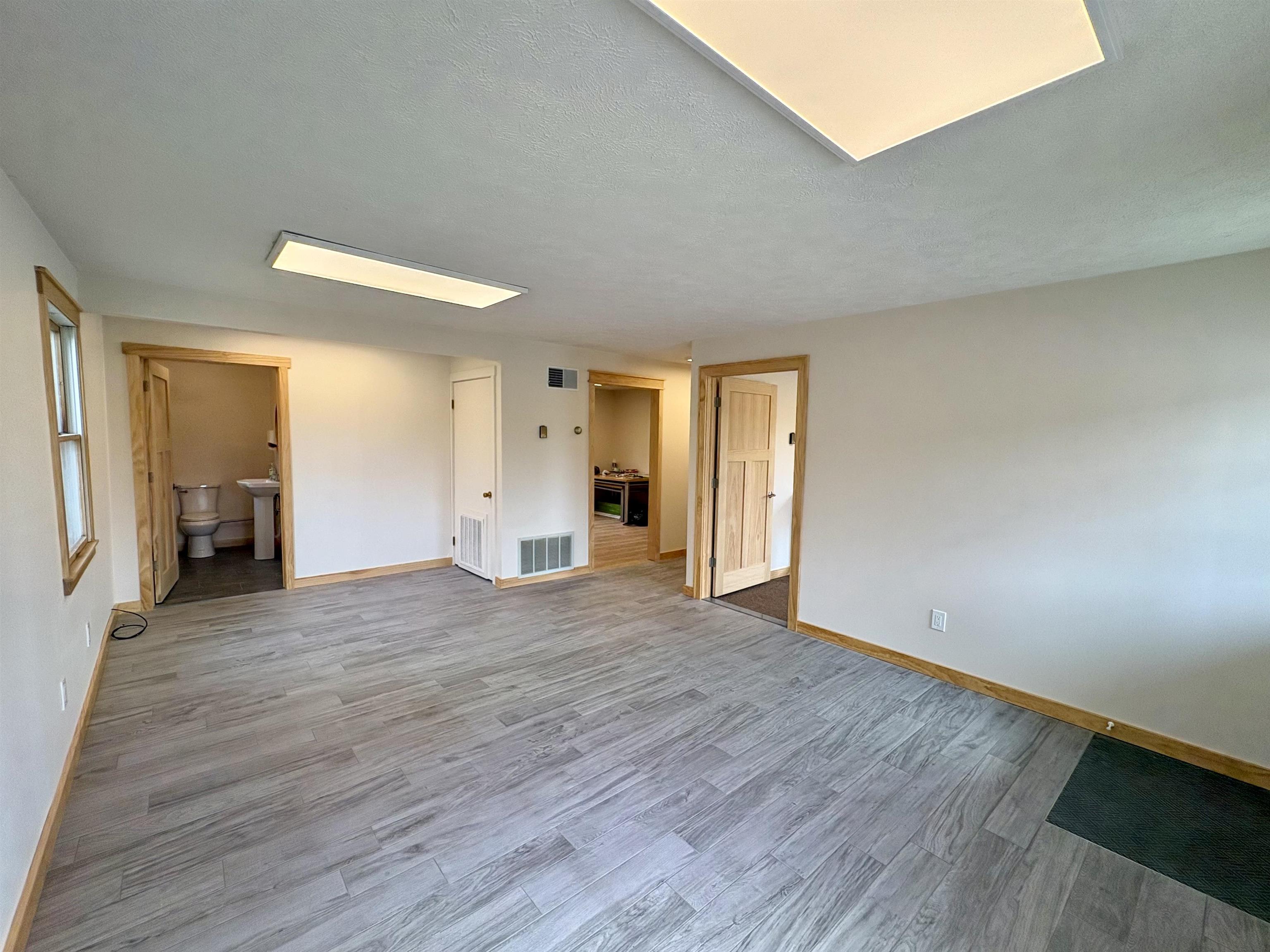 9066 N Bayshore Drive Property Photo 9