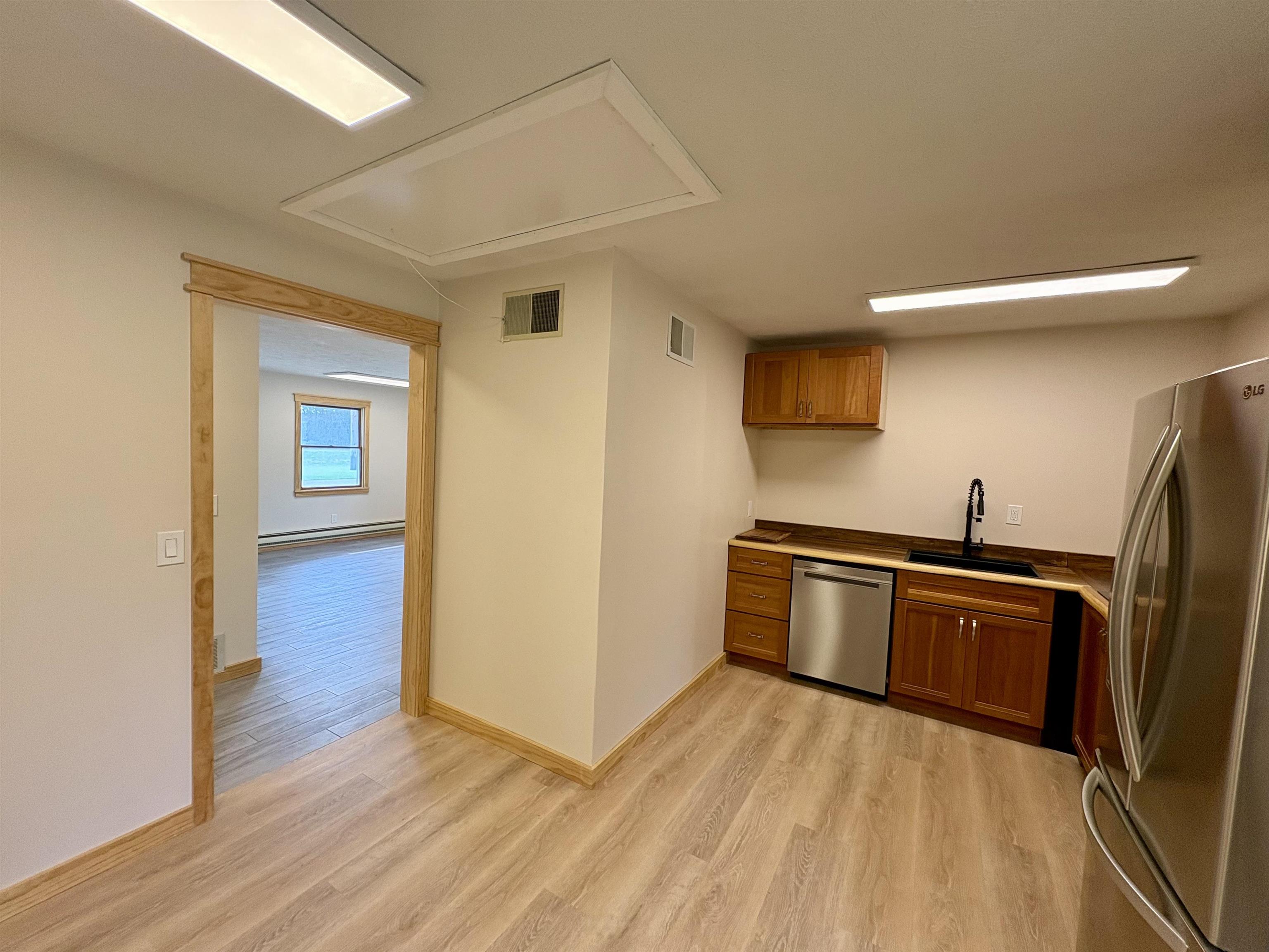 9066 N Bayshore Drive Property Photo 16
