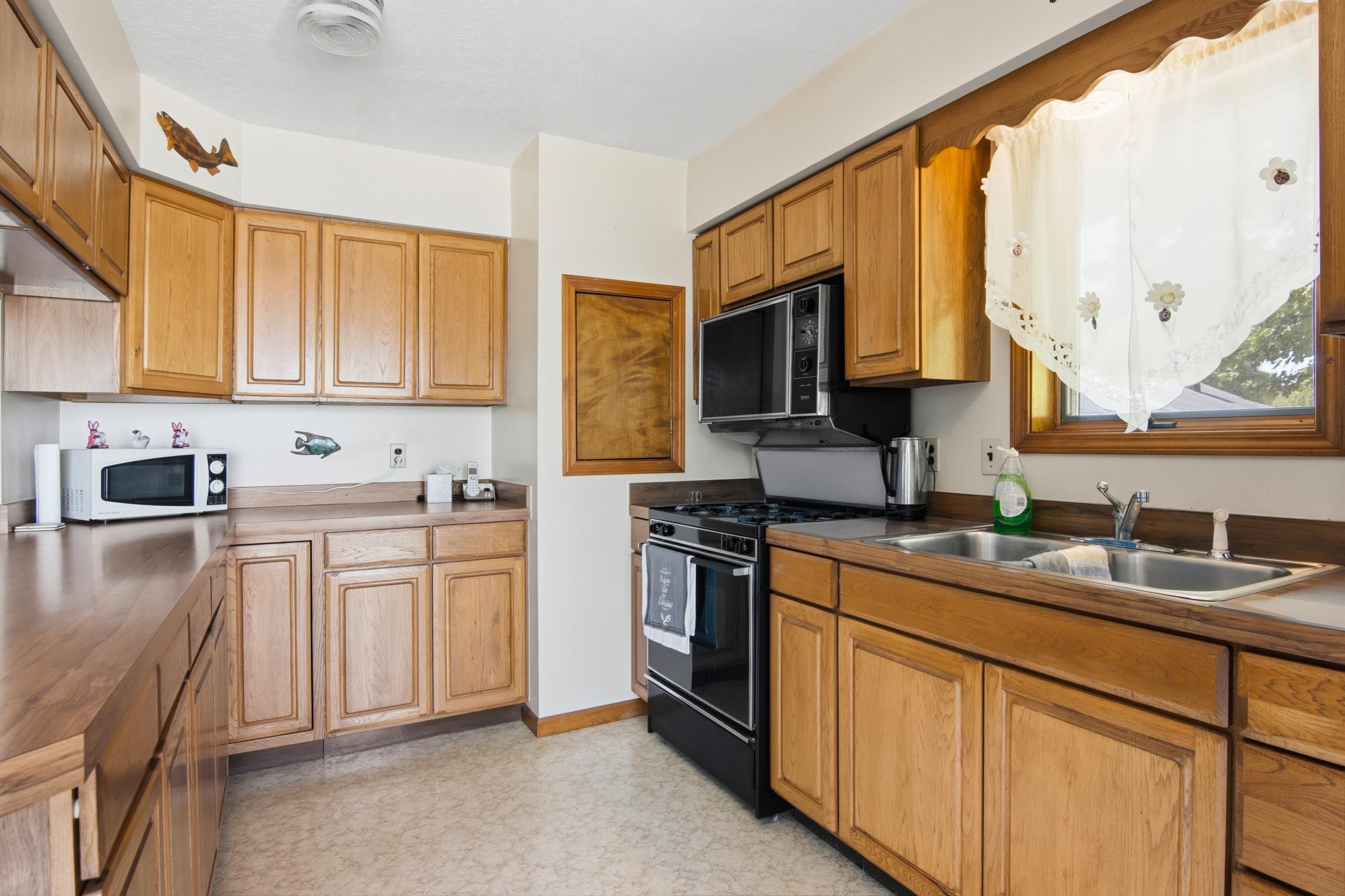 7516 Crystal Beach Road Property Photo 13