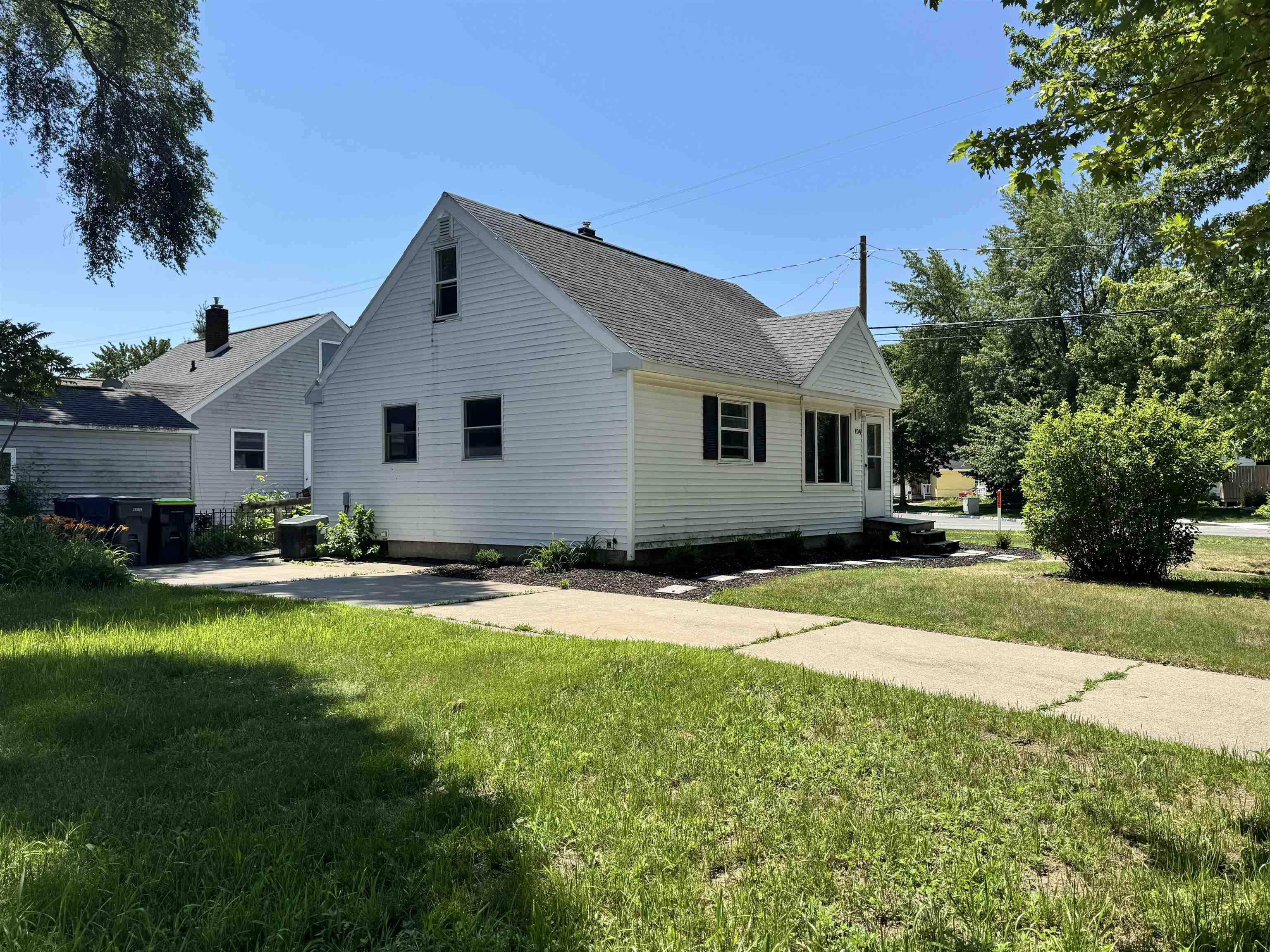104 Bradley Property Photo 2